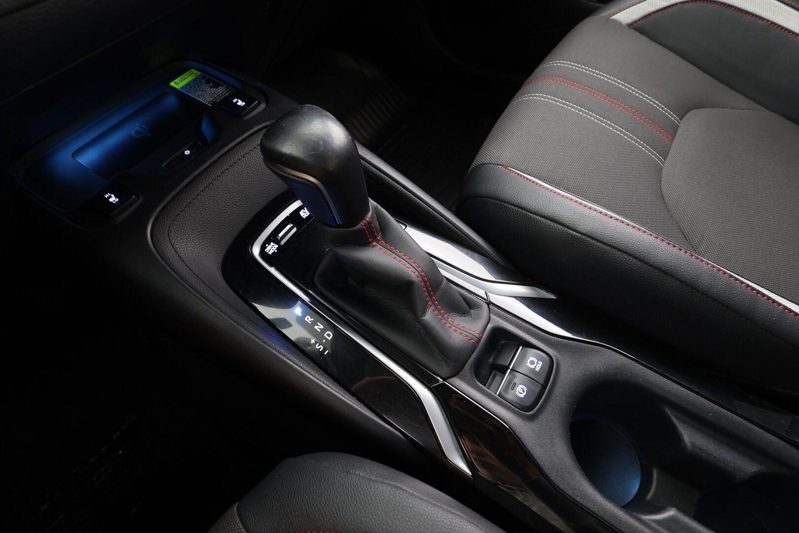 TOYOTA COROLLA 2020 2.0 Hybrid GR Sport - | ACC | Koukku | HUD | Puolinahat | P.Kamera | Ratinlämmitys | LED | Kahdet Renkaat |