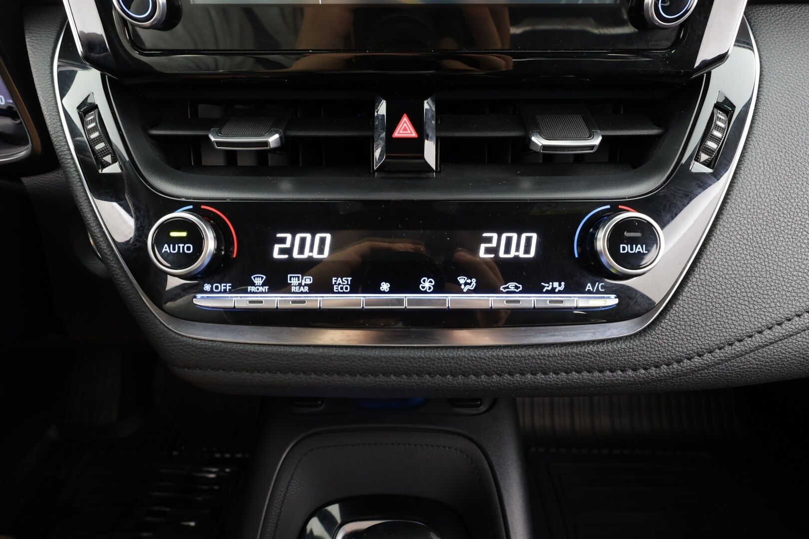 TOYOTA COROLLA 2020 2.0 Hybrid GR Sport - | ACC | Koukku | HUD | Puolinahat | P.Kamera | Ratinlämmitys | LED | Kahdet Renkaat |