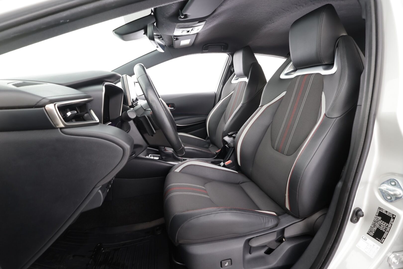 TOYOTA COROLLA 2020 2.0 Hybrid GR Sport - | ACC | Koukku | HUD | Puolinahat | P.Kamera | Ratinlämmitys | LED | Kahdet Renkaat |