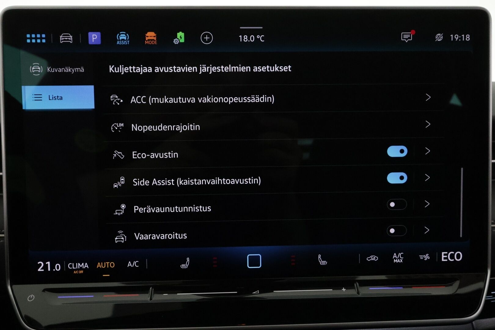 VOLKSWAGEN ID.7 2025 210kW 82kWh Pro Tourer - | ACC | ILP | Koukku | Matrix-LED | Hierovat Muistipenkit | 360-Kamera | HUD | Ratinlämmitys | Puolinahat | Keyless | Apple&Android | Merkkihuollettu | Kahdet Renkaat |