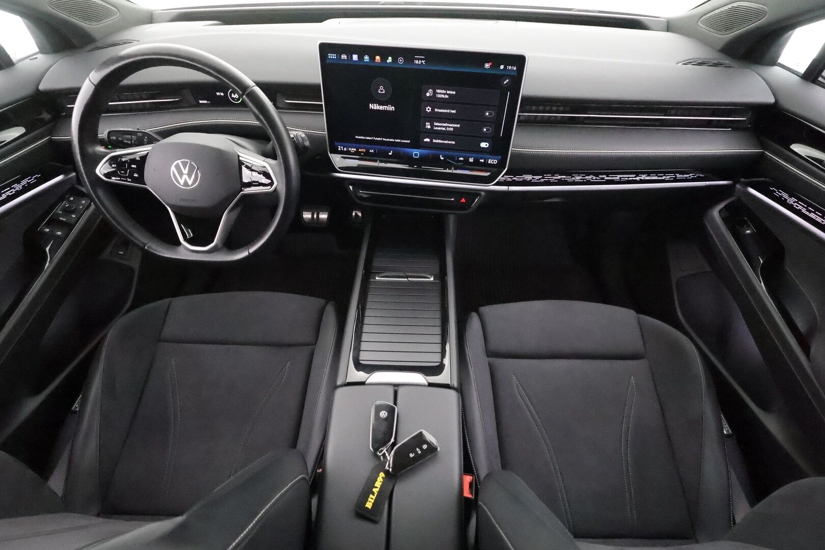 VOLKSWAGEN ID.7 2025 210kW 82kWh Pro Tourer - | ACC | ILP | Koukku | Matrix-LED | Hierovat Muistipenkit | 360-Kamera | HUD | Ratinlämmitys | Puolinahat | Keyless | Apple&Android | Merkkihuollettu | Kahdet Renkaat |