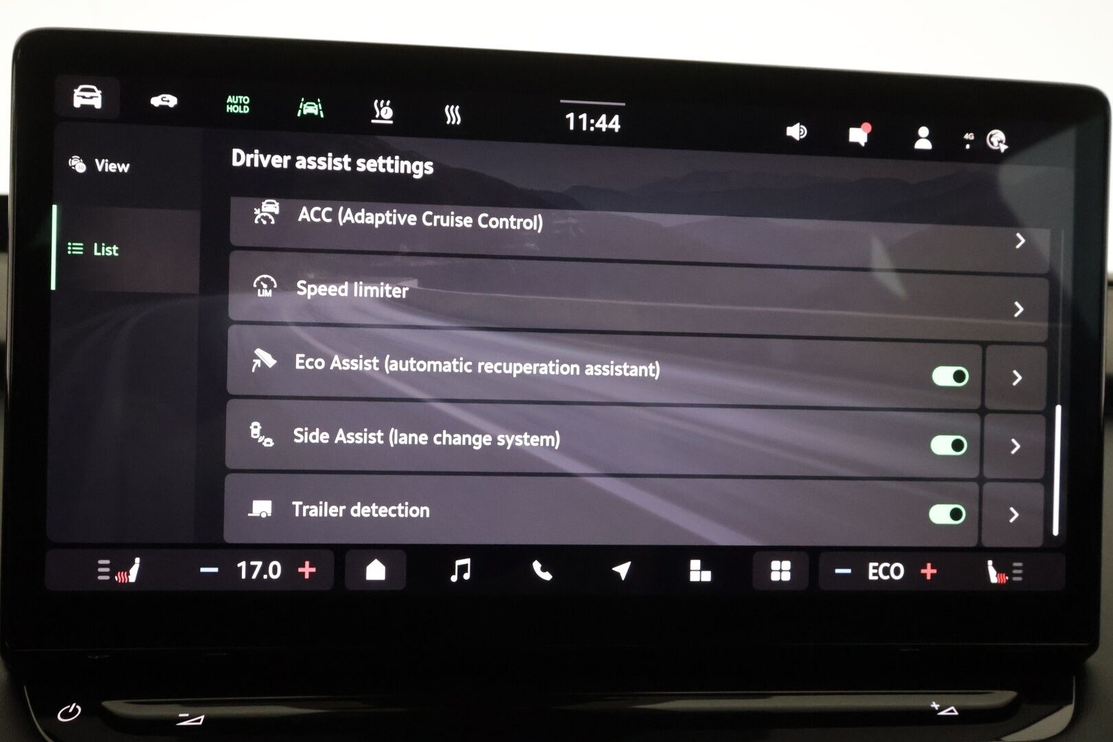 SKODA ENYAQ 2026 85x 4x4 SportLine - | ACC | ILP | Koukku | Canton | Matrix-LED | HUD | Hierovat Muistipenkit | 360-Kamera | Puolinahat | Keyless | Apple&Android | Merkkihuollettu |