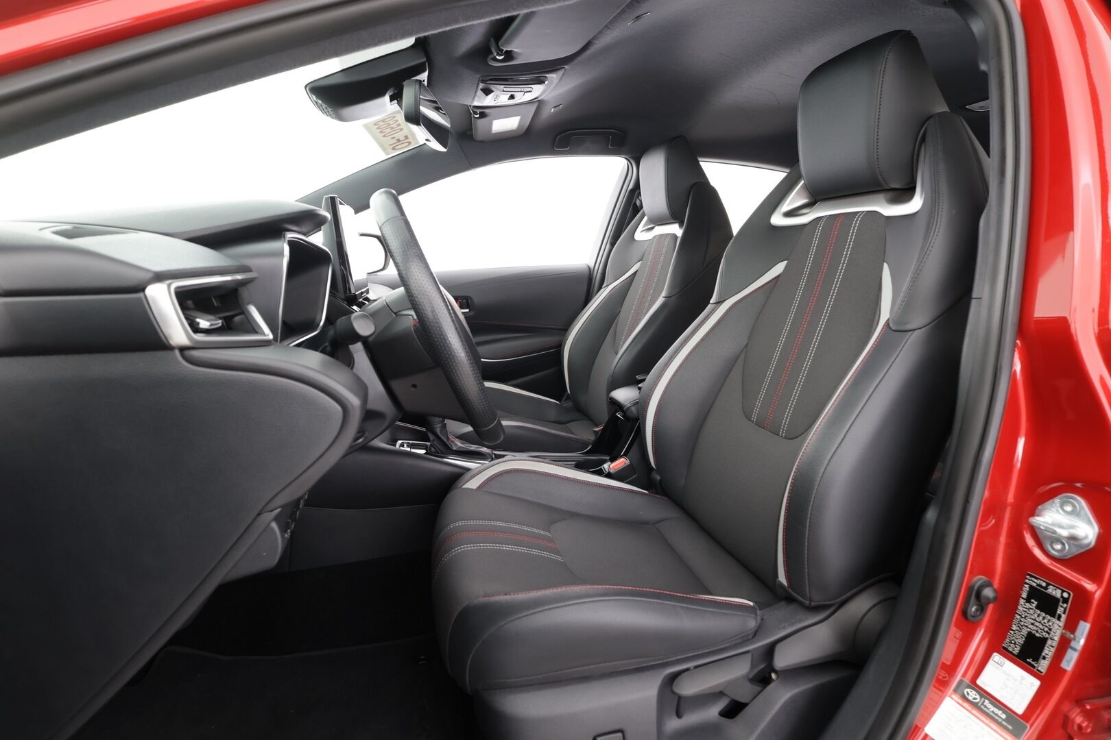 Toyota Corolla 2023 Sedan 1,8 Hybrid GR Sport - | ACC | LED | P.Kamera | Kaistavahti | Navi | Keyless | Digimittaristo | Apple&Android | Merkkihuollot | 