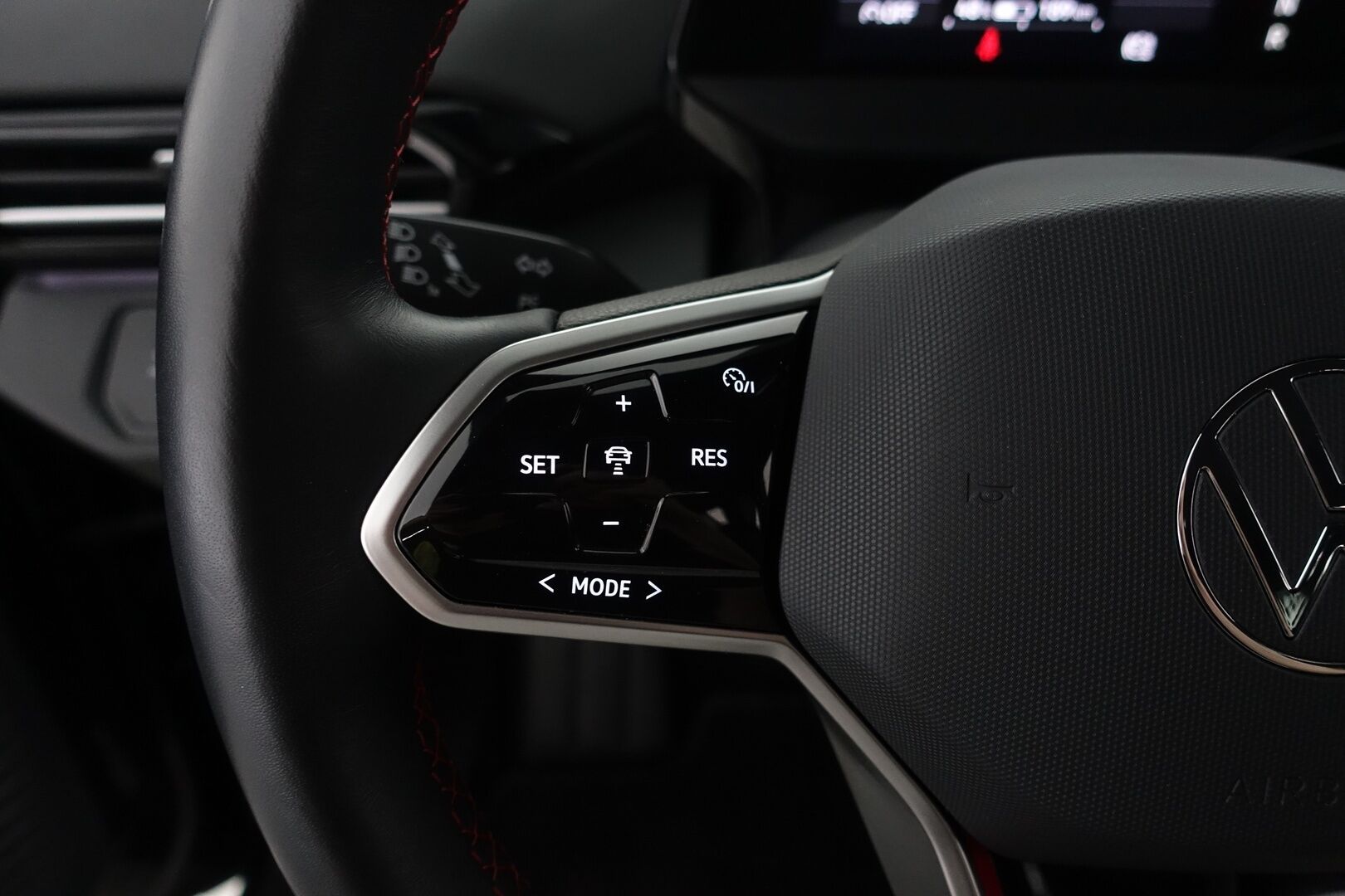 VOLKSWAGEN ID.4 2023 GTX Dual Motor AWD - | ACC | ILP | Matrix-LED | P.Kamera | Puolinahat | Navi | Apple&Android | Merkkihuollettu | Kahdet Renkaat |