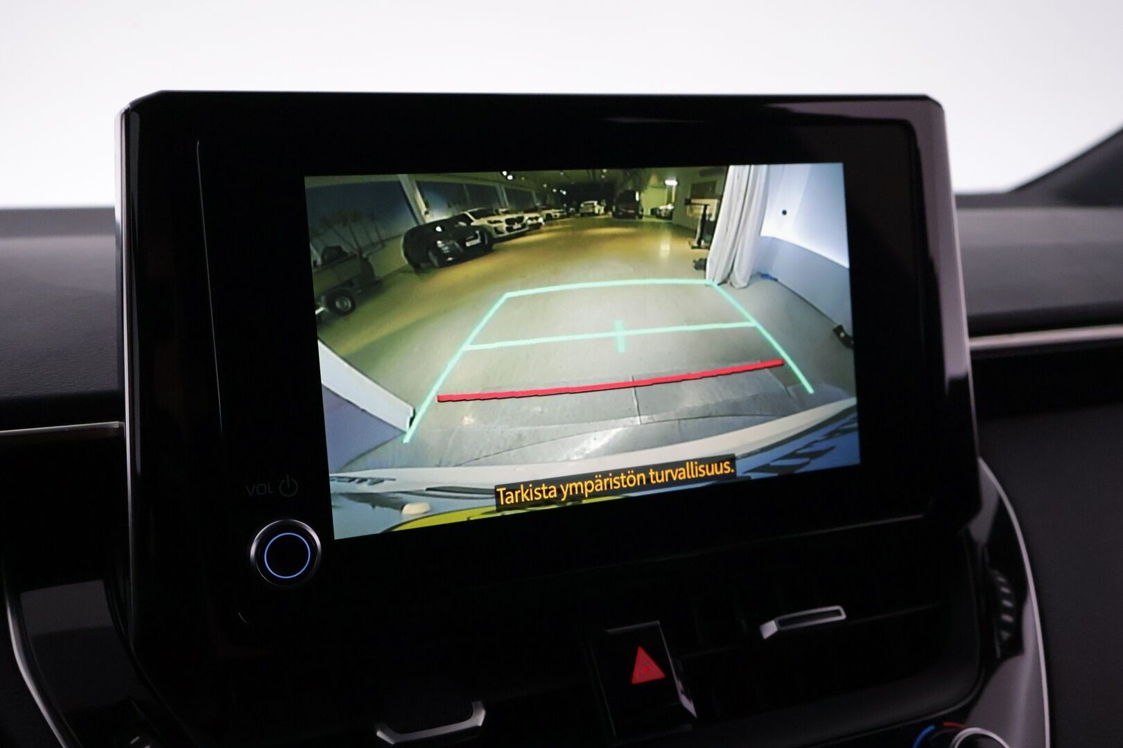 TOYOTA COROLLA 2022 2.0 Hybrid  e-CVT TREK - | ACC | Nahkaverhoilu | LTA | P.kamera ja tutkat | Apple & Android | Keyless | LED | Lämm. ratti | Sähk. takakontti | Bluetooth | PCS | RSA |