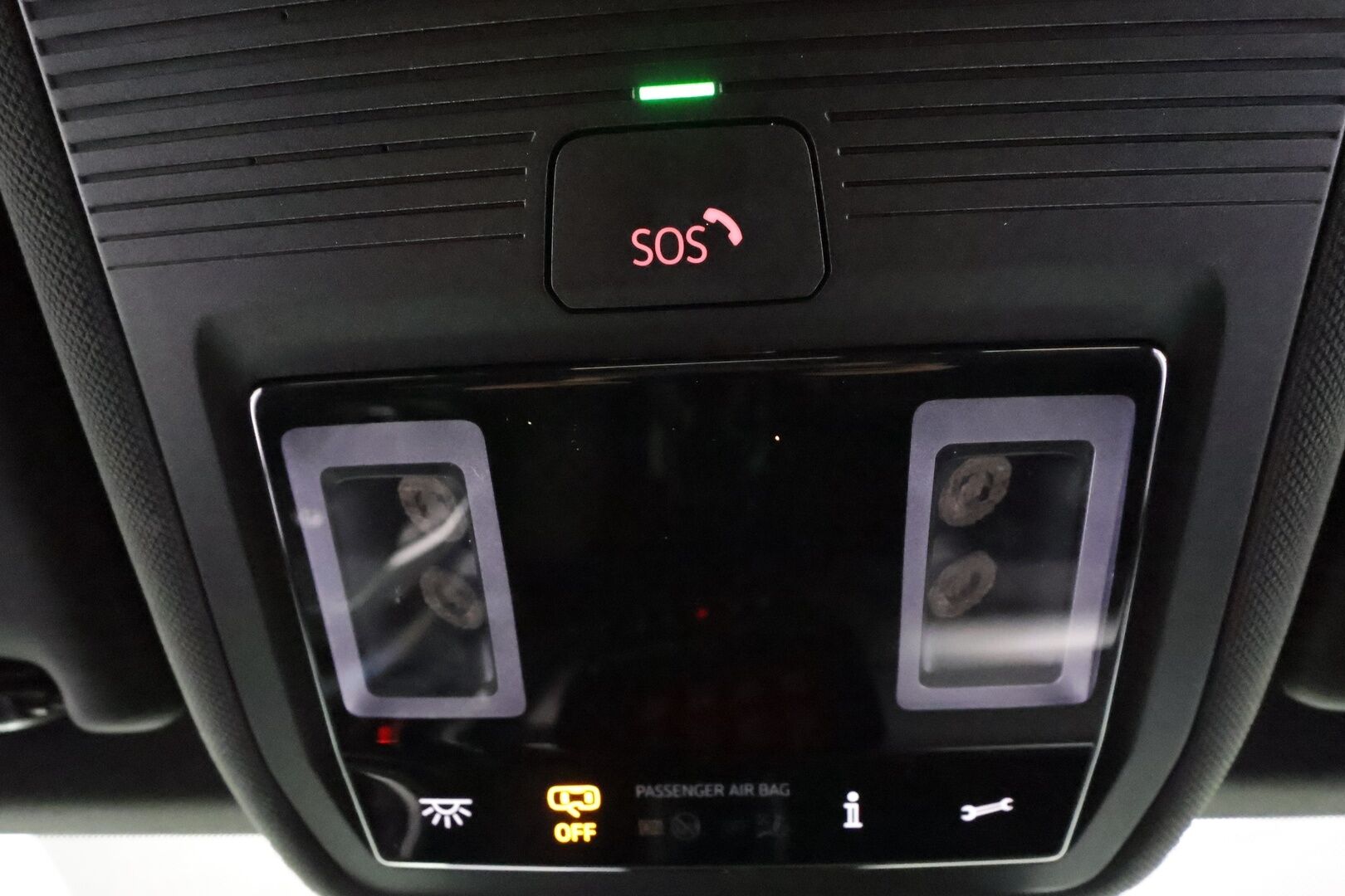 VOLKSWAGEN ID4 2023 220kW 82kWh GTX - | ACC | ILP | Koukku | LED | P.Kamera | Kaistavahti | Navi | Keyless | Kahdet renkaat | Merkkihuollot |