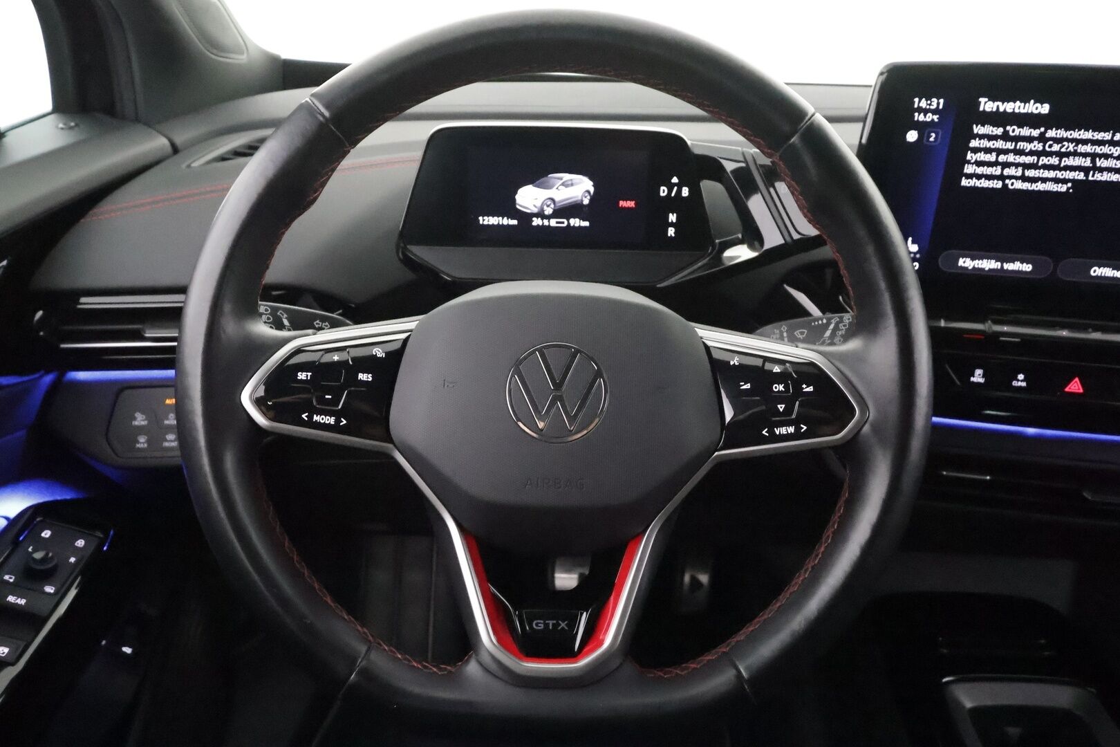 VOLKSWAGEN ID.4 2023 GTX 4MOTION Top Sport, akku 77 kWh - ILP | Hieronta | ACC | HUD | 360° | Vetokoukku | iQ Matrix | Lämpölasi | Sporttipenkit Muistilla | ALV | Supervarusteet | 2x Renkaat Aluvantein!