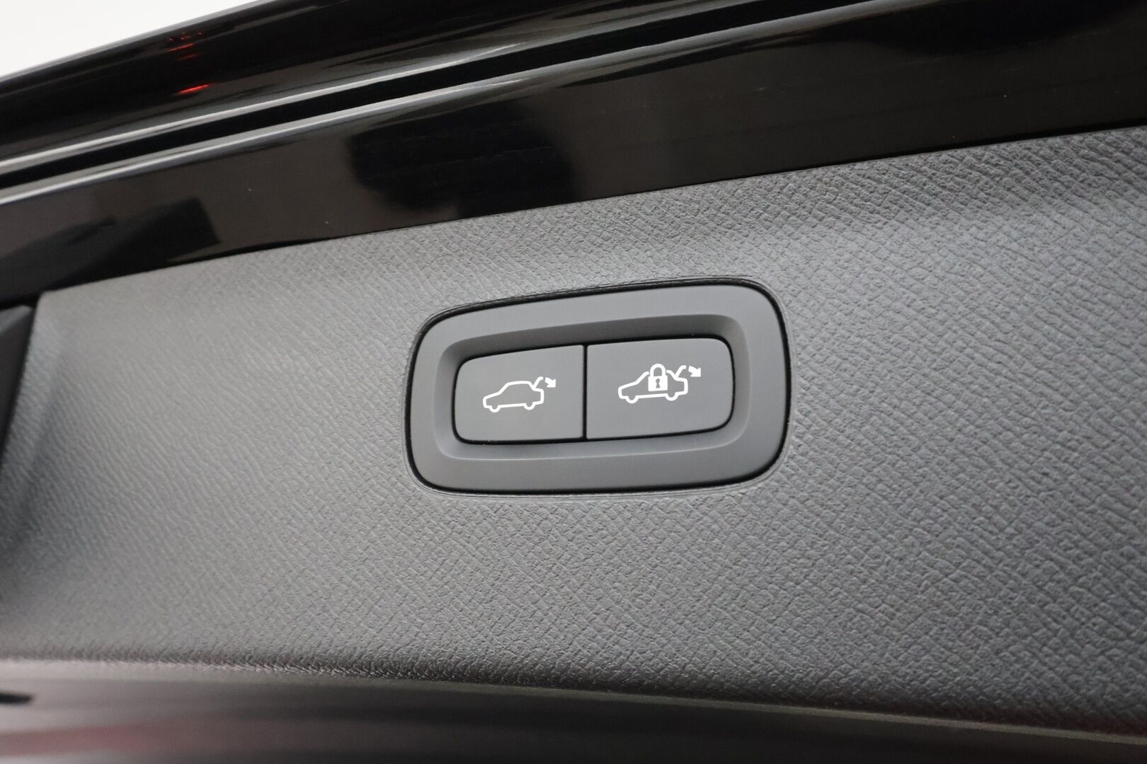 Volvo XC90 2023 T8 AWD Long Range High Performance Ultimate Dark aut 7-P - | ACC | Webasto | Koukku | Full-LED | H/K | Muistipenkit | HUD | Panorama | 360-Kamera | Sporttinahat | Keyless | Apple&Android | Merkkihuollettu |