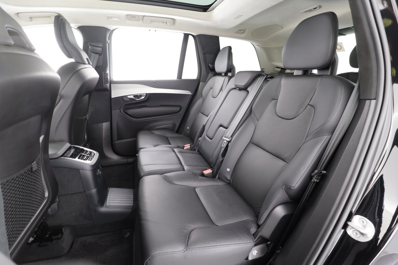 Volvo XC90 2023 T8 AWD Long Range High Performance Ultimate Dark aut 7-P - | ACC | Webasto | Koukku | Full-LED | H/K | Muistipenkit | HUD | Panorama | 360-Kamera | Sporttinahat | Keyless | Apple&Android | Merkkihuollettu |