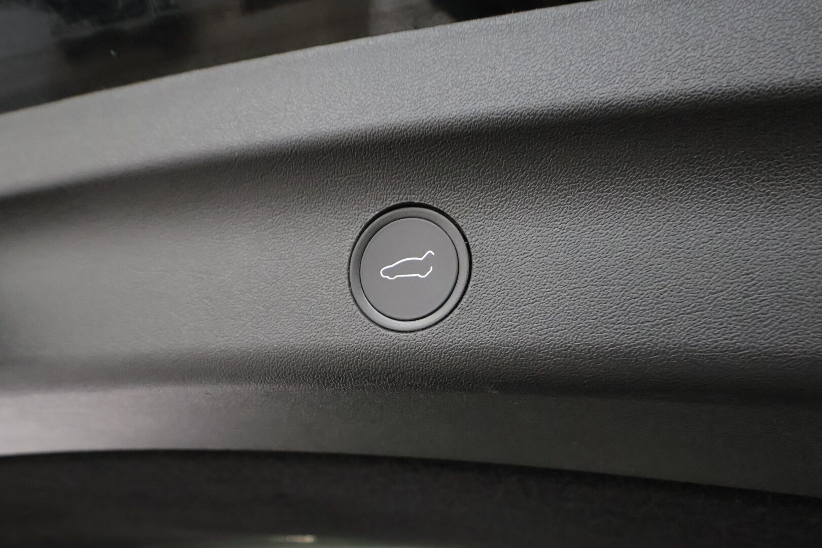 TESLA MODEL Y 2023 Performance Dual Motor - | ACC | ILP | Koukku | Ryzen | Matrix | Premium Audio | Lasikatto | Muistipenkki | Sähkönahat | Autosteer | P.kamera | 2x renkaat aluin | ALV |