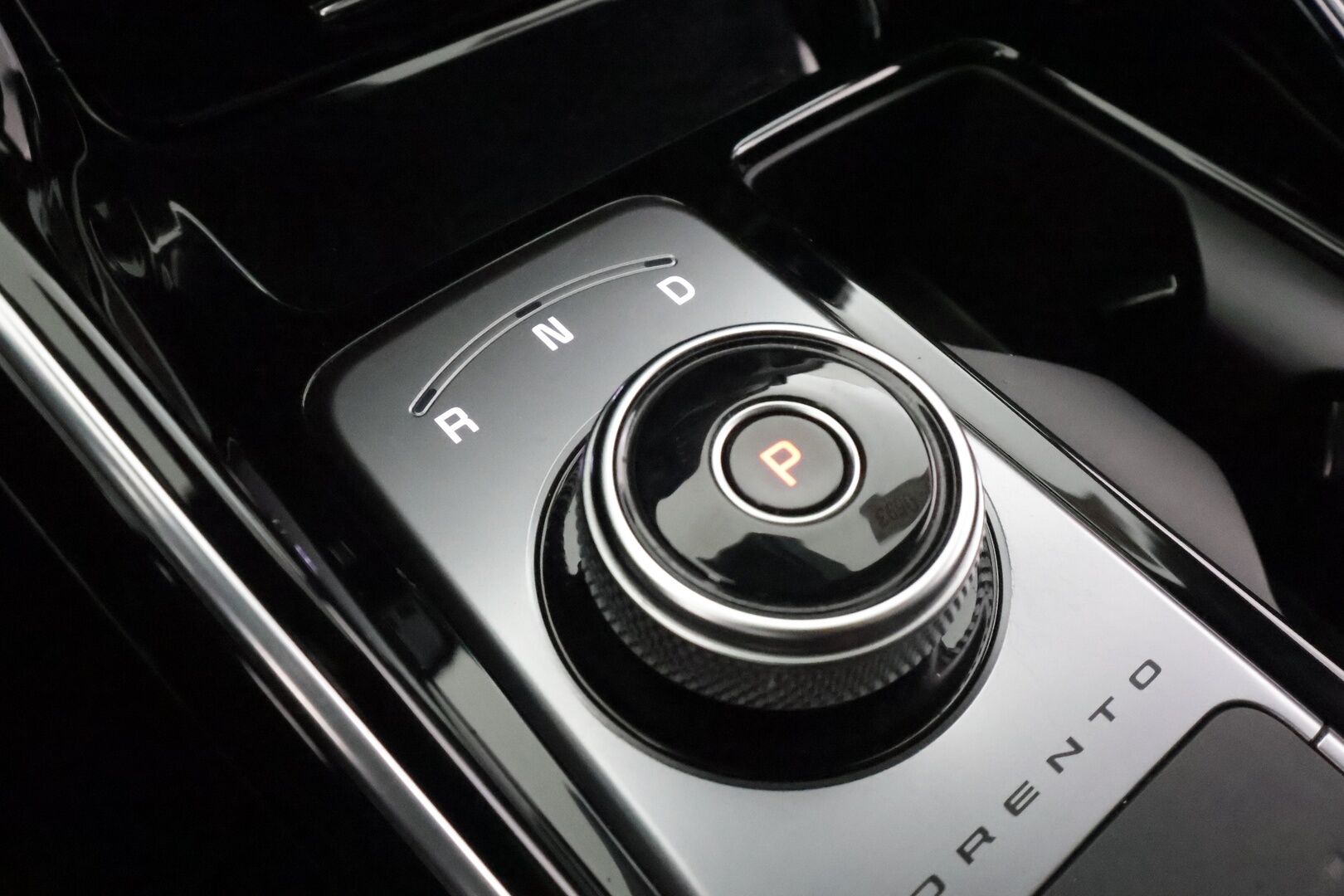 KIA SORENTO 2022 1,6 T-GDI Plug-in Hybrid AWD Business Luxury AT 5P - | ACC | Koukku | HUD | 360° | Bose | Ilm. sähkönahat | Muistipenkki | Panorama | Sähk. takaluukku | Keyless | BSM | HDA | Merkkihuollot | 
