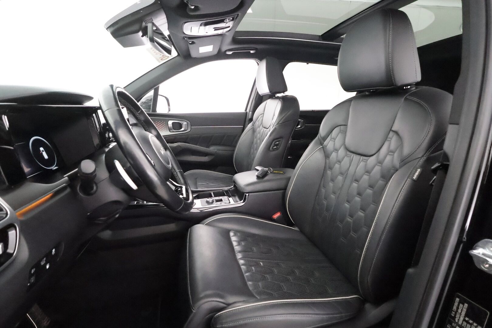 KIA SORENTO 2022 1,6 T-GDI Plug-in Hybrid AWD Business Luxury AT 5P - | ACC | Koukku | HUD | 360° | Bose | Ilm. sähkönahat | Muistipenkki | Panorama | Sähk. takaluukku | Keyless | BSM | HDA | Merkkihuollot | 