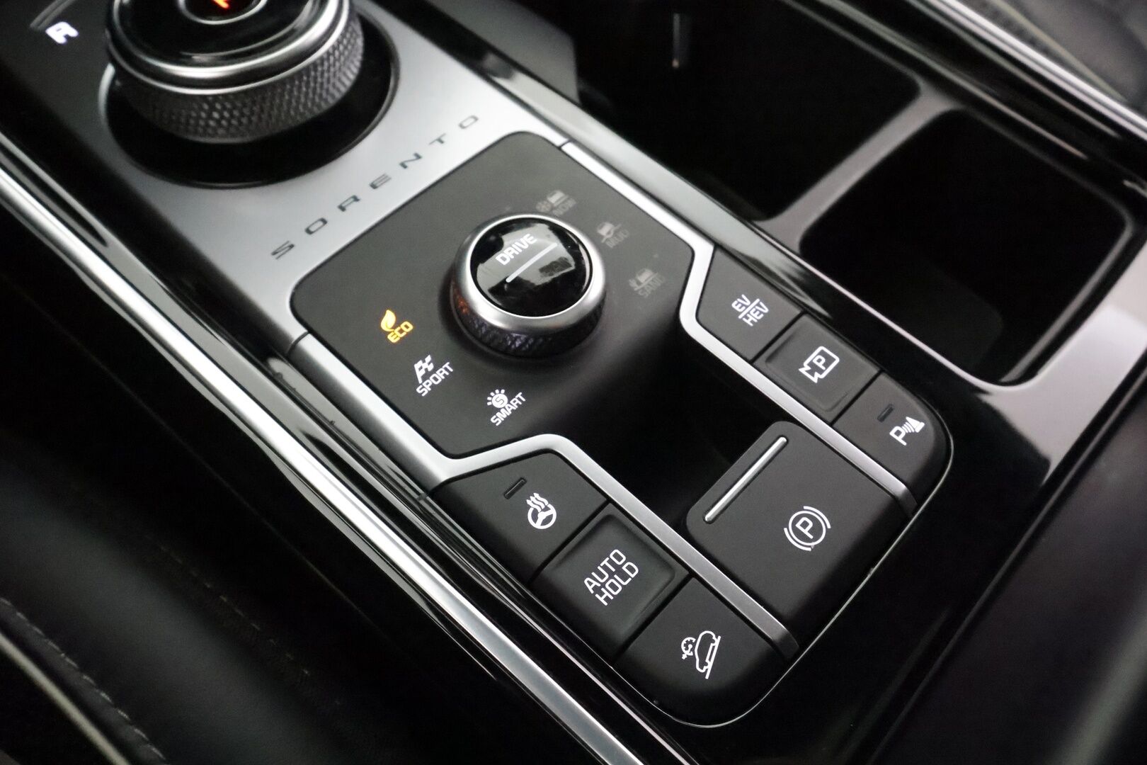 KIA SORENTO 2022 1,6 T-GDI Plug-in Hybrid AWD Business Luxury AT 5P - | ACC | Koukku | HUD | 360° | Bose | Ilm. sähkönahat | Muistipenkki | Panorama | Sähk. takaluukku | Keyless | BSM | HDA | Merkkihuollot | 
