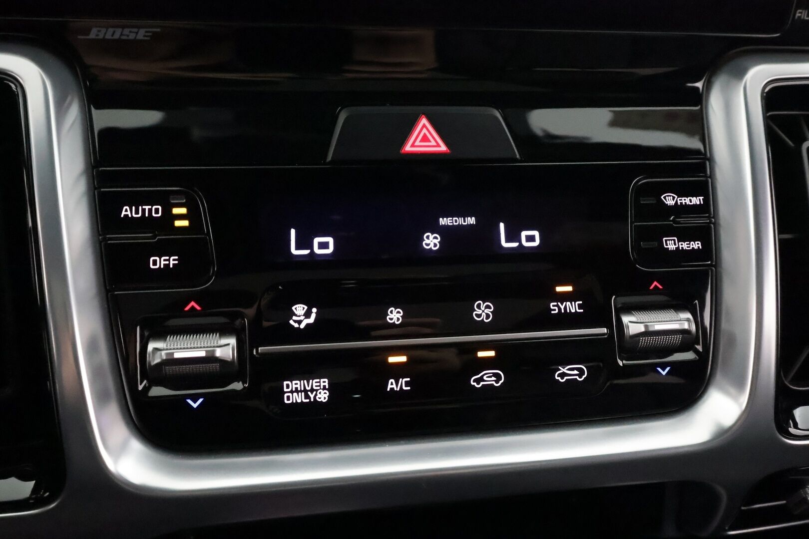 KIA SORENTO 2022 1,6 T-GDI Plug-in Hybrid AWD Business Luxury AT 5P - | ACC | Koukku | HUD | 360° | Bose | Ilm. sähkönahat | Muistipenkki | Panorama | Sähk. takaluukku | Keyless | BSM | HDA | Merkkihuollot | 