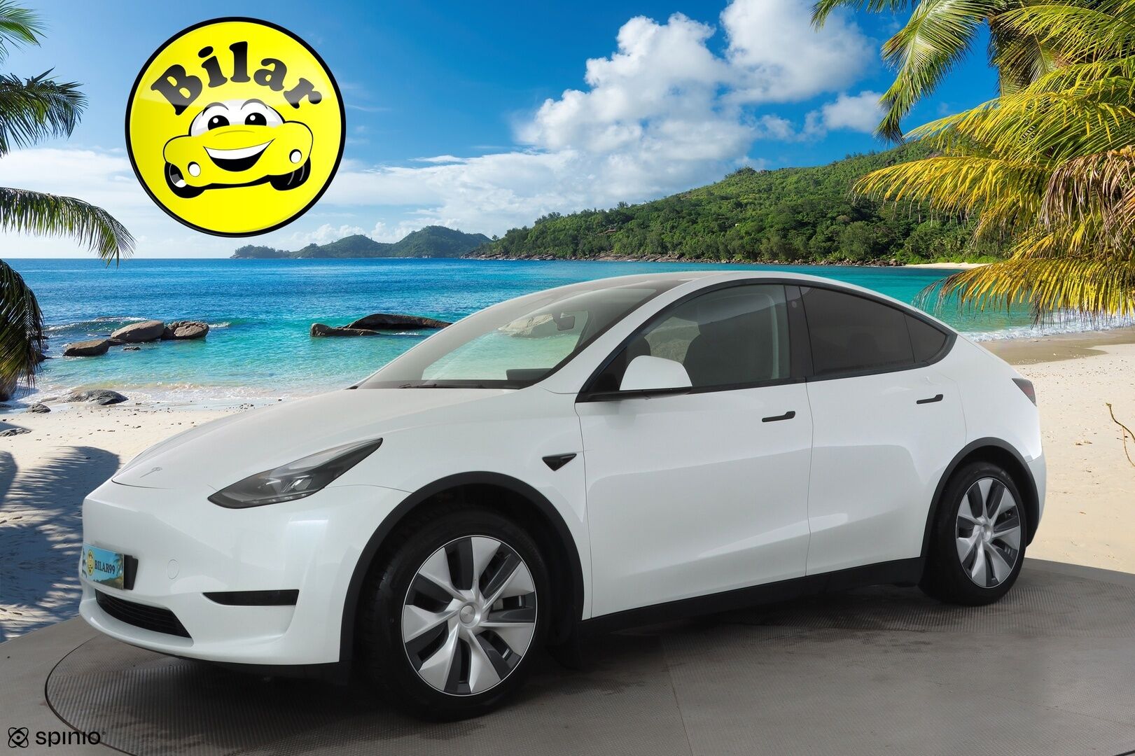TESLA MODEL Y 2023 RWD - | ACC | ILP | Koukku | Ryzen | Matrix | Lasikatto | Premium Audio | Sähkönahat | Muistipenkki | P.kamera | Autosteer | 2x renkaat aluin | ALV |