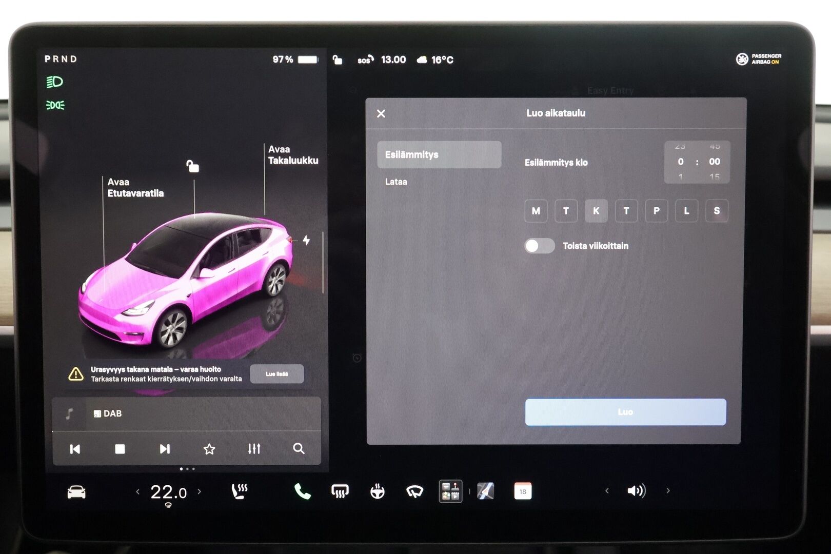 TESLA MODEL Y 2023 RWD - | ACC | ILP | Koukku | Ryzen | Matrix | Lasikatto | Premium Audio | Sähkönahat | Muistipenkki | P.kamera | Autosteer | 2x renkaat aluin | ALV |