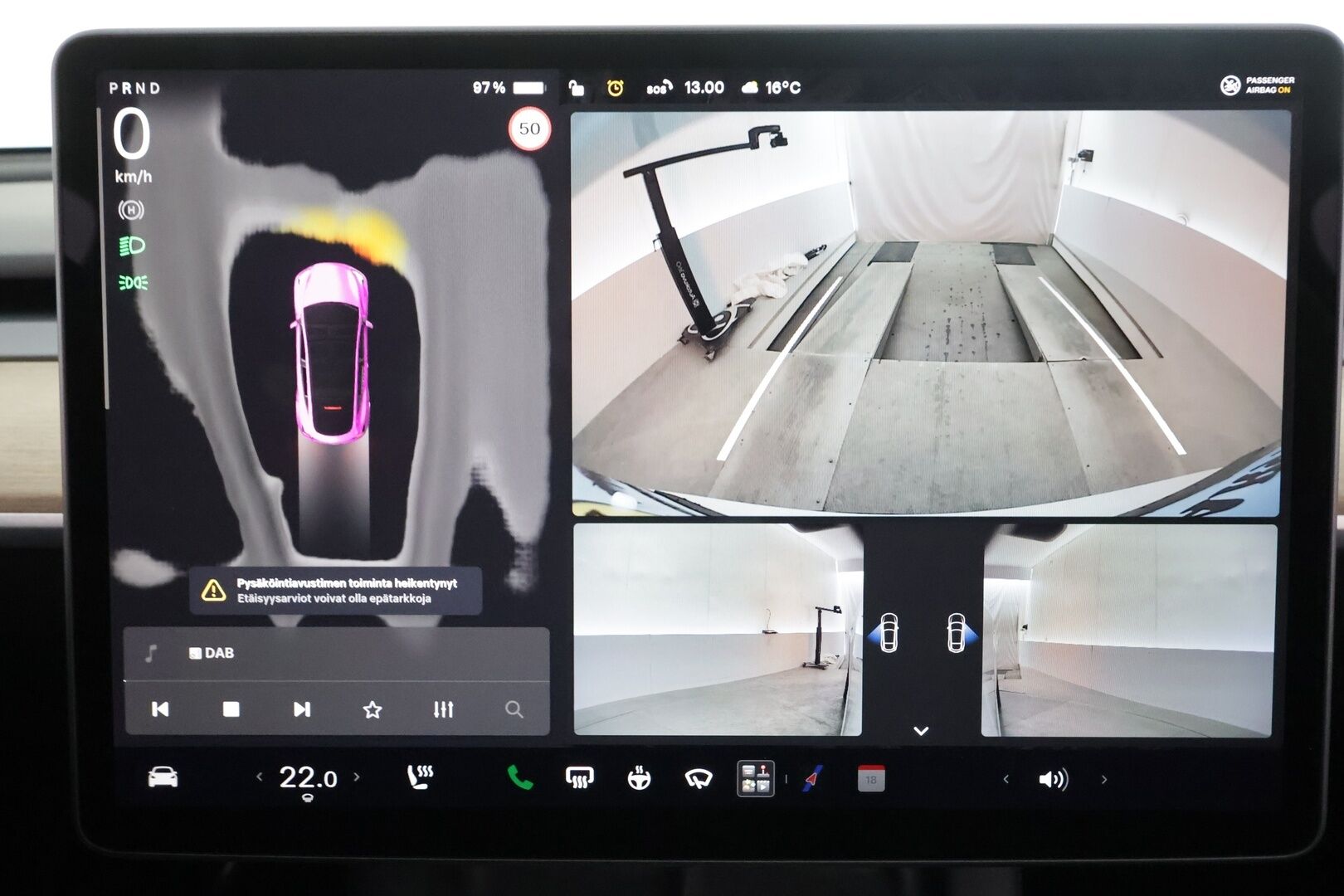 TESLA MODEL Y 2023 RWD - | ACC | ILP | Koukku | Ryzen | Matrix | Lasikatto | Premium Audio | Sähkönahat | Muistipenkki | P.kamera | Autosteer | 2x renkaat aluin | ALV |