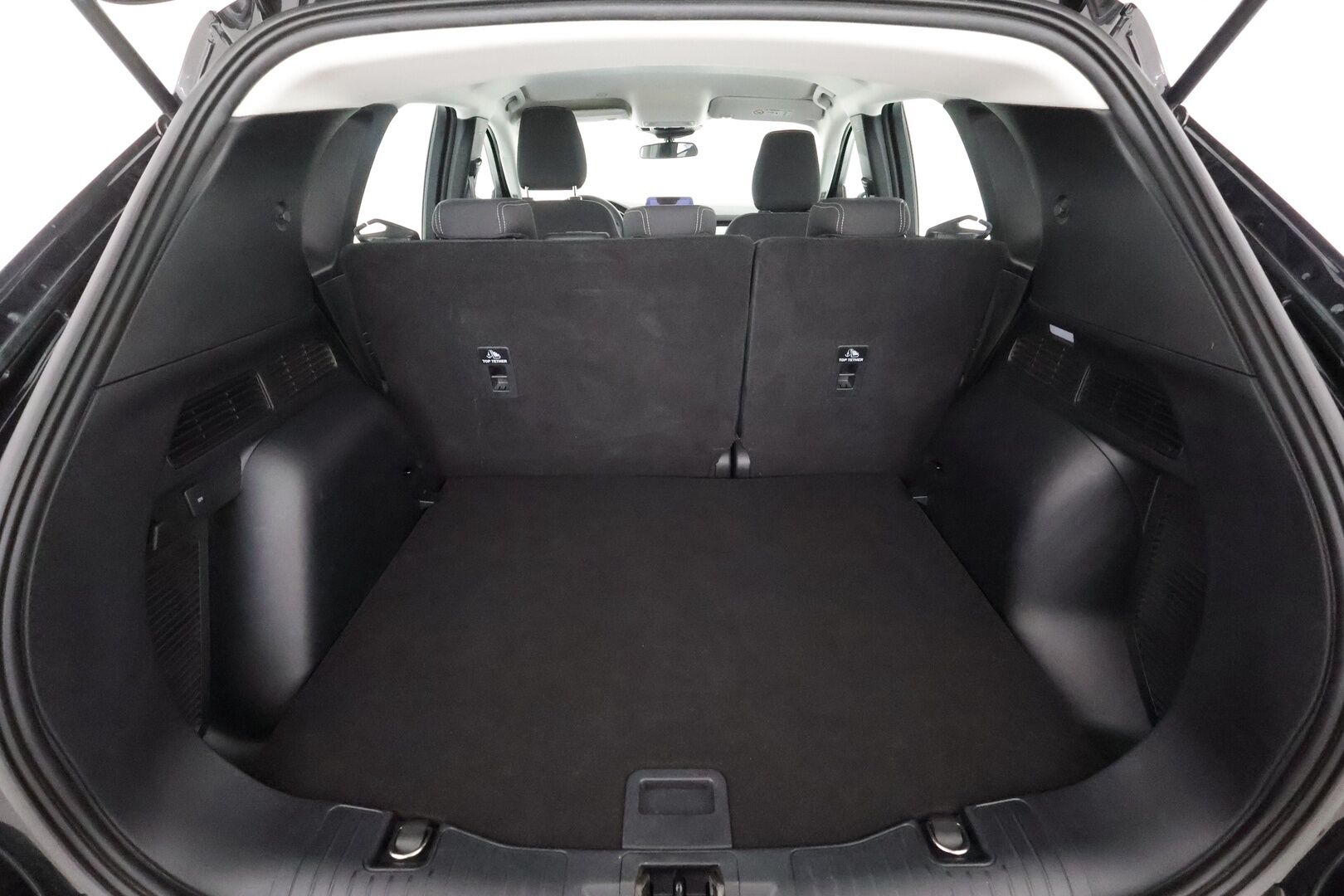 FORD KUGA 2023 2,5 Hybrid (HEV) 190hv CVT AWD Titanium 5-ovinen - | Koukku | Vakkari | P.tutkat | Lane Assist | Lämm. ratti | Lämm. tuulilasi | Navi | Apple & Android | BT | Aut. ilmastointi | Hätäjarrutusavustin | 