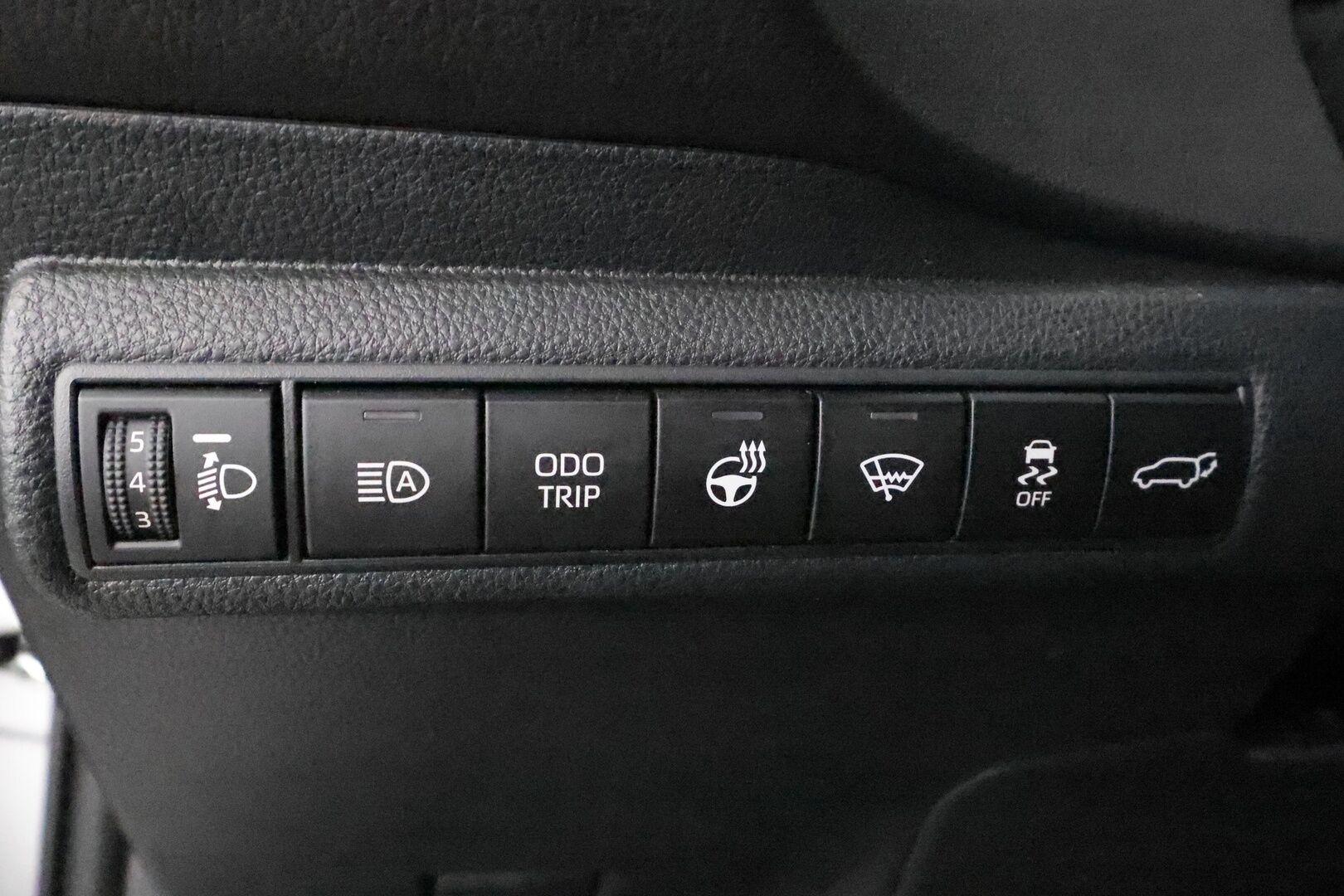 TOYOTA COROLLA 2024 Touring Sports 2,0 Hybrid - | ACC | Facelift | Puolinahat | P.kamera | Navi | LED | Keyless | LDA | BSM | RCTA | Digimittaristo | Lämm. ratti | Sähk. takaluukku | Apple & Android | 