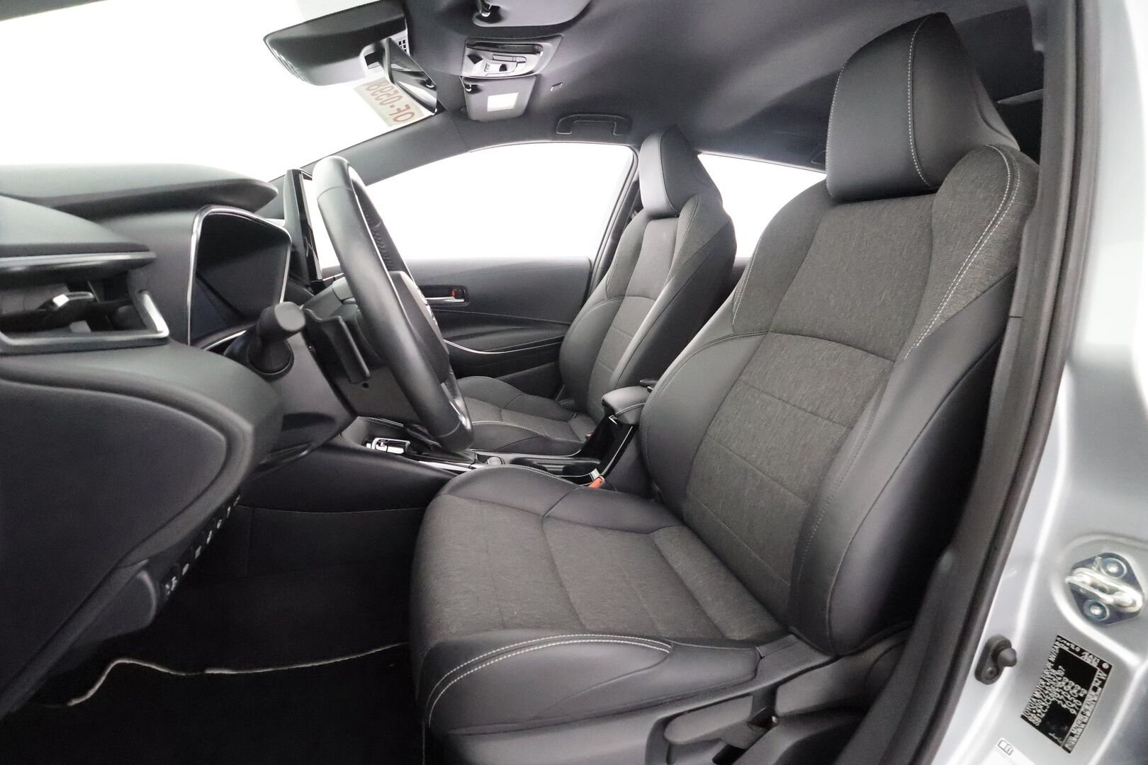 TOYOTA COROLLA 2024 Touring Sports 2,0 Hybrid - | ACC | Facelift | Puolinahat | P.kamera | Navi | LED | Keyless | LDA | BSM | RCTA | Digimittaristo | Lämm. ratti | Sähk. takaluukku | Apple & Android | 