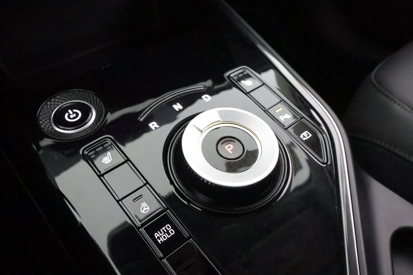 KIA NIRO 2023 EX 64,8kWh 204hv - | ACC | ILP | Puolinahat | LED | P.kamera | HDA | Akuston esilämmitys | Keyless | Lämm. ratti | Digimittaristo | V2L | 2x renkaat aluvantein | ALV |