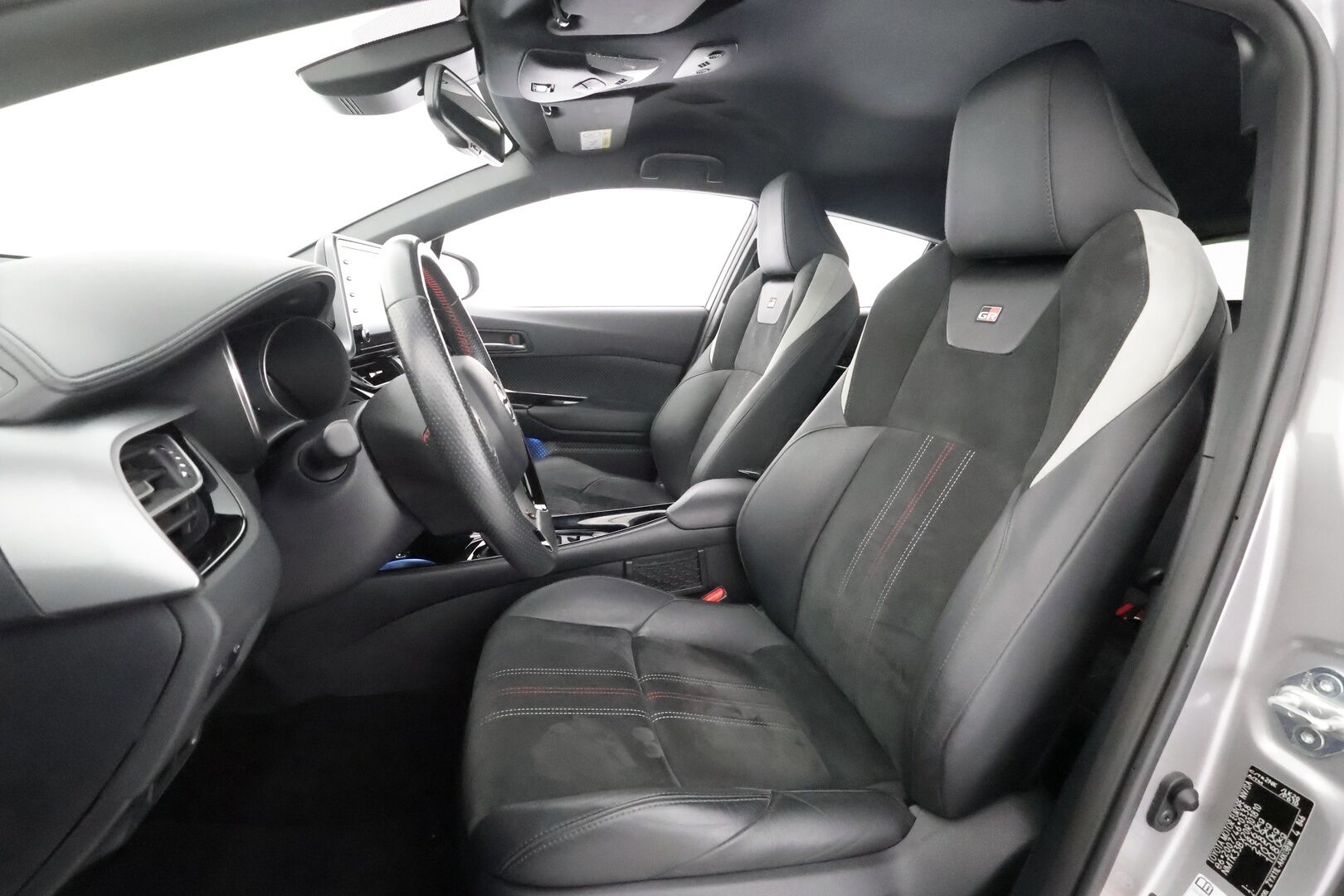 Toyota C-HR 2021 1,8 Hybrid GR Sport - | ACC | Koukku | Sähköpenkki | Nahka-alcantara | P.kamera | LED | Lane Assist | BSM | Keyless | Apple & Android | Lämm. ratti | Juuri huollettu |