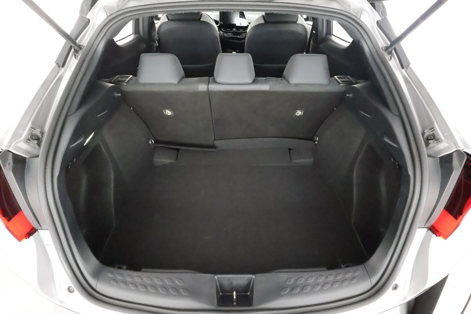 Toyota C-HR 2021 1,8 Hybrid GR Sport - | ACC | Koukku | Sähköpenkki | Nahka-alcantara | P.kamera | LED | Lane Assist | BSM | Keyless | Apple & Android | Lämm. ratti | Juuri huollettu |