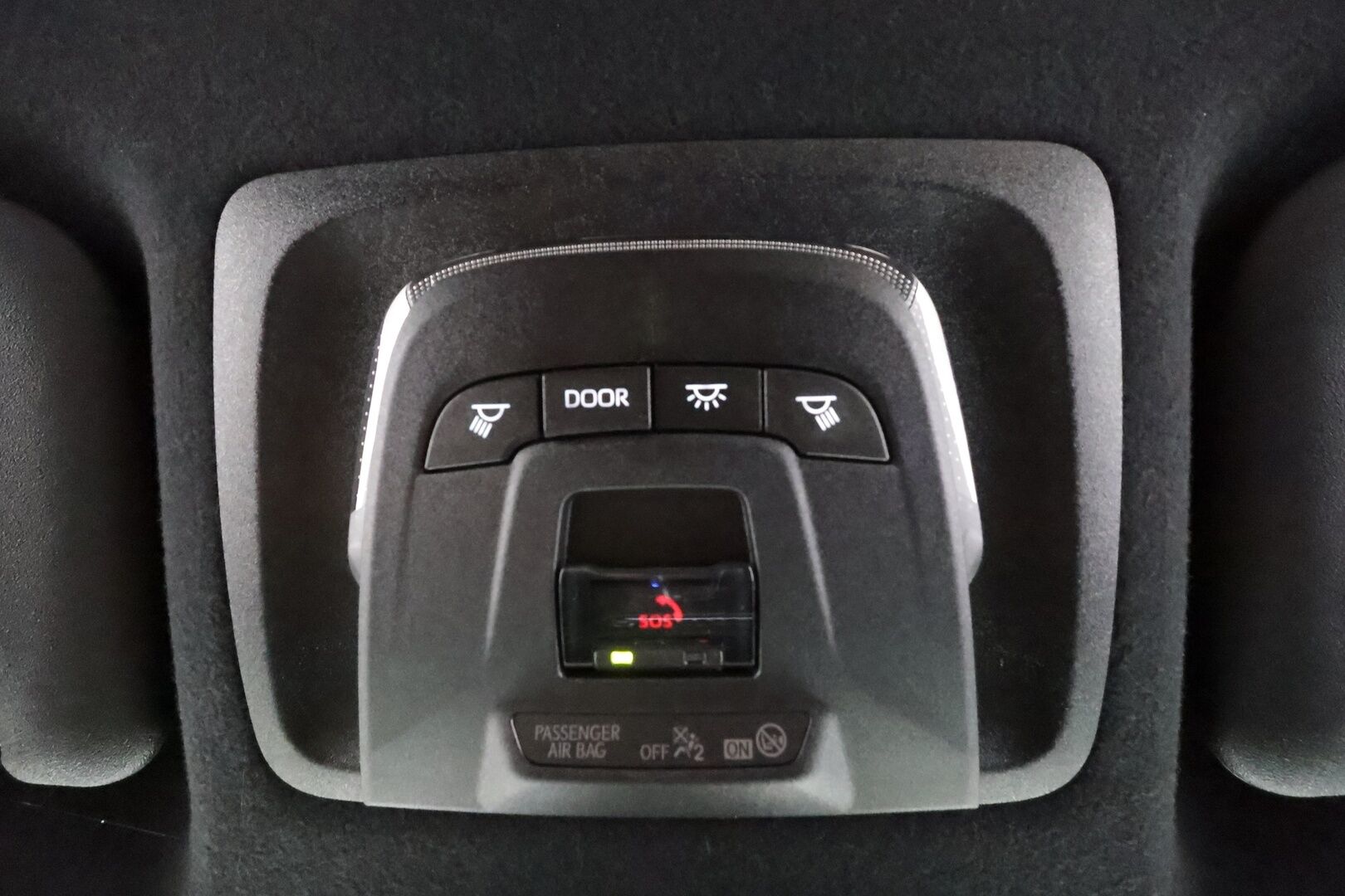TOYOTA COROLLA CROSS 2024 1.8 Hybrid Style - | ACC | P.kamera ja tutkat | LDA | PDA | BSM | Keyless | LED | Digimittaristo | Lämm. ratti | Sähk. takaluukku | 2x renkaat aluin | Merkkihuollot | 
