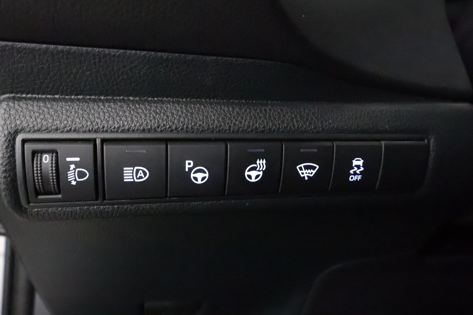 TOYOTA COROLLA 2021 GR Sport Touring 2,0 Hybrid - | ACC | HUD | P.Kamera | Keyless | Puolinahat | LED | LTA | BSM | RCTA | Apple & Android | Lämm. ratti | Sähk. takaluukku | Merkkihuollettu |  