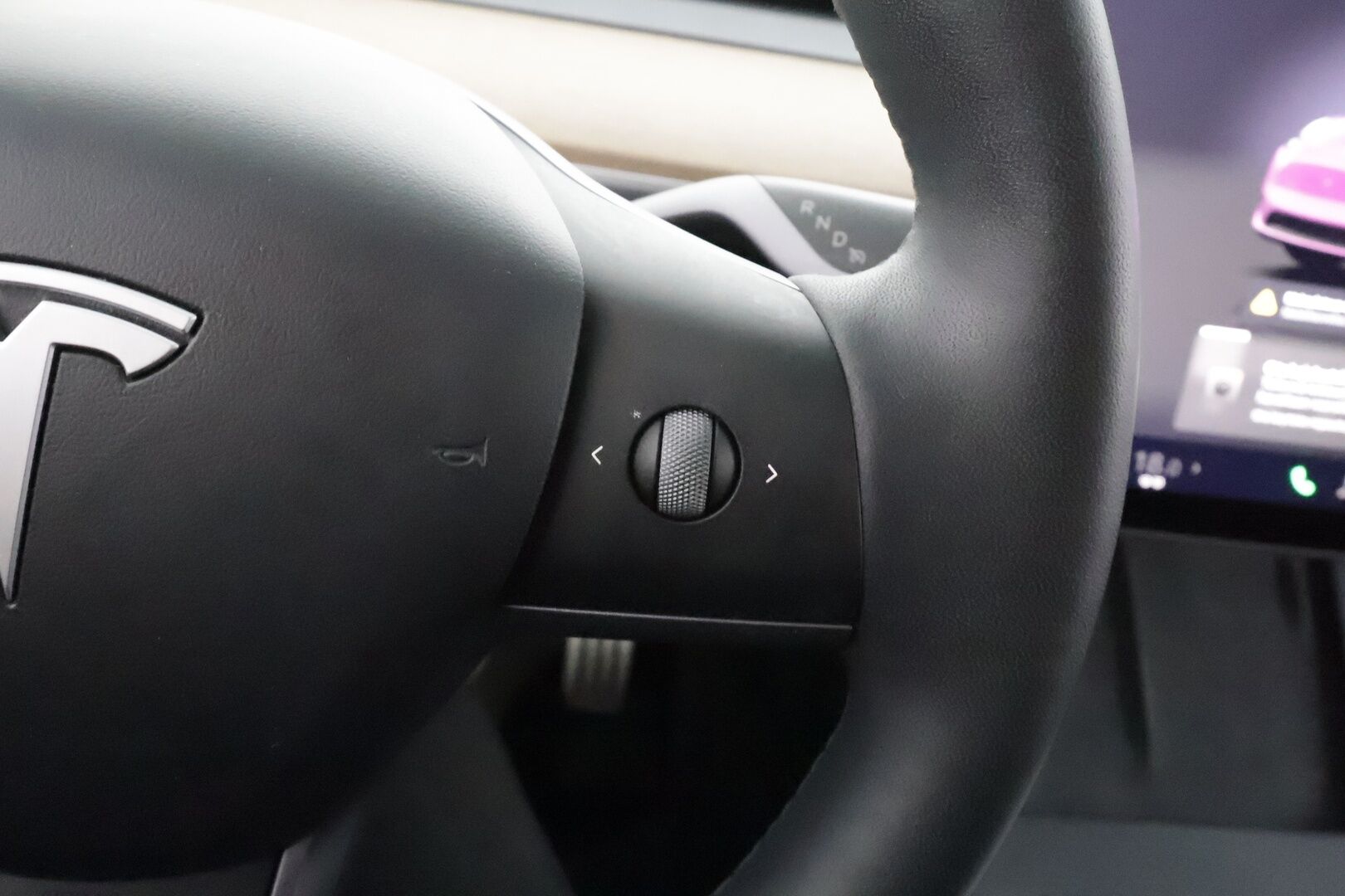 TESLA MODEL Y 2022 Performance - | ILP | Lasikatto | ACC | Matrix-LED | P.Kamera | Muistipenkki | Premium Audio | Navi | Kaistavahti | Keyless | 