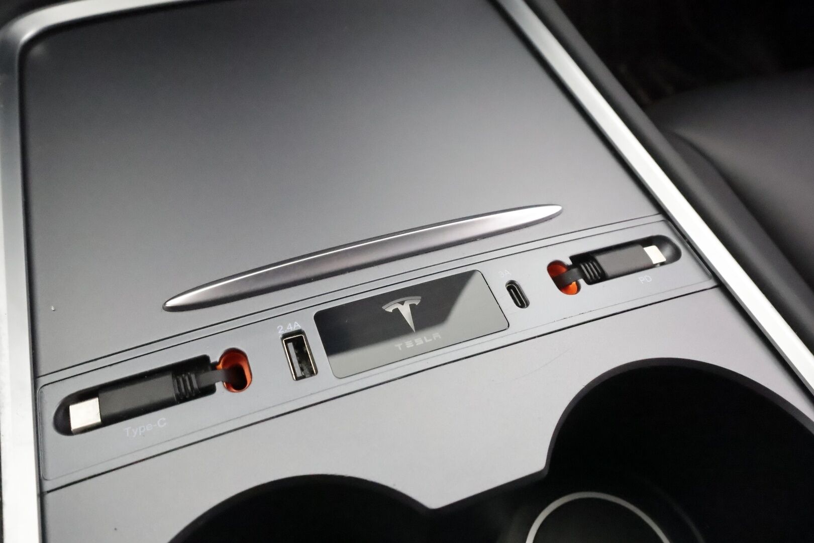 Tesla Model Y 2023 RWD - | ILP | ACC | Lasikatto | Matrix-LED | P.Kamera | Muistipenkki | Premium Audio | Navi | Kaistavahti | Keyless | 2x Latauskaapelit | Kahdet renkaat |