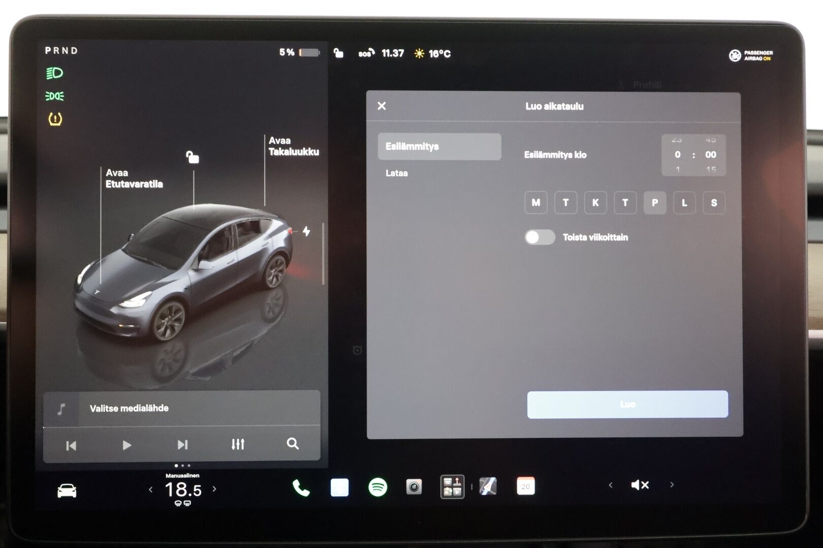 Tesla Model Y 2023 RWD - | ILP | ACC | Lasikatto | Matrix-LED | P.Kamera | Muistipenkki | Premium Audio | Navi | Kaistavahti | Keyless | 2x Latauskaapelit | Kahdet renkaat |