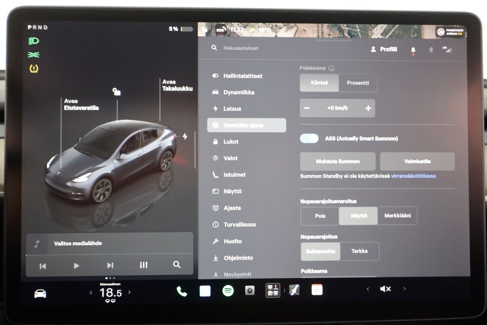 Tesla Model Y 2023 RWD - | ILP | ACC | Lasikatto | Matrix-LED | P.Kamera | Muistipenkki | Premium Audio | Navi | Kaistavahti | Keyless | 2x Latauskaapelit | Kahdet renkaat |