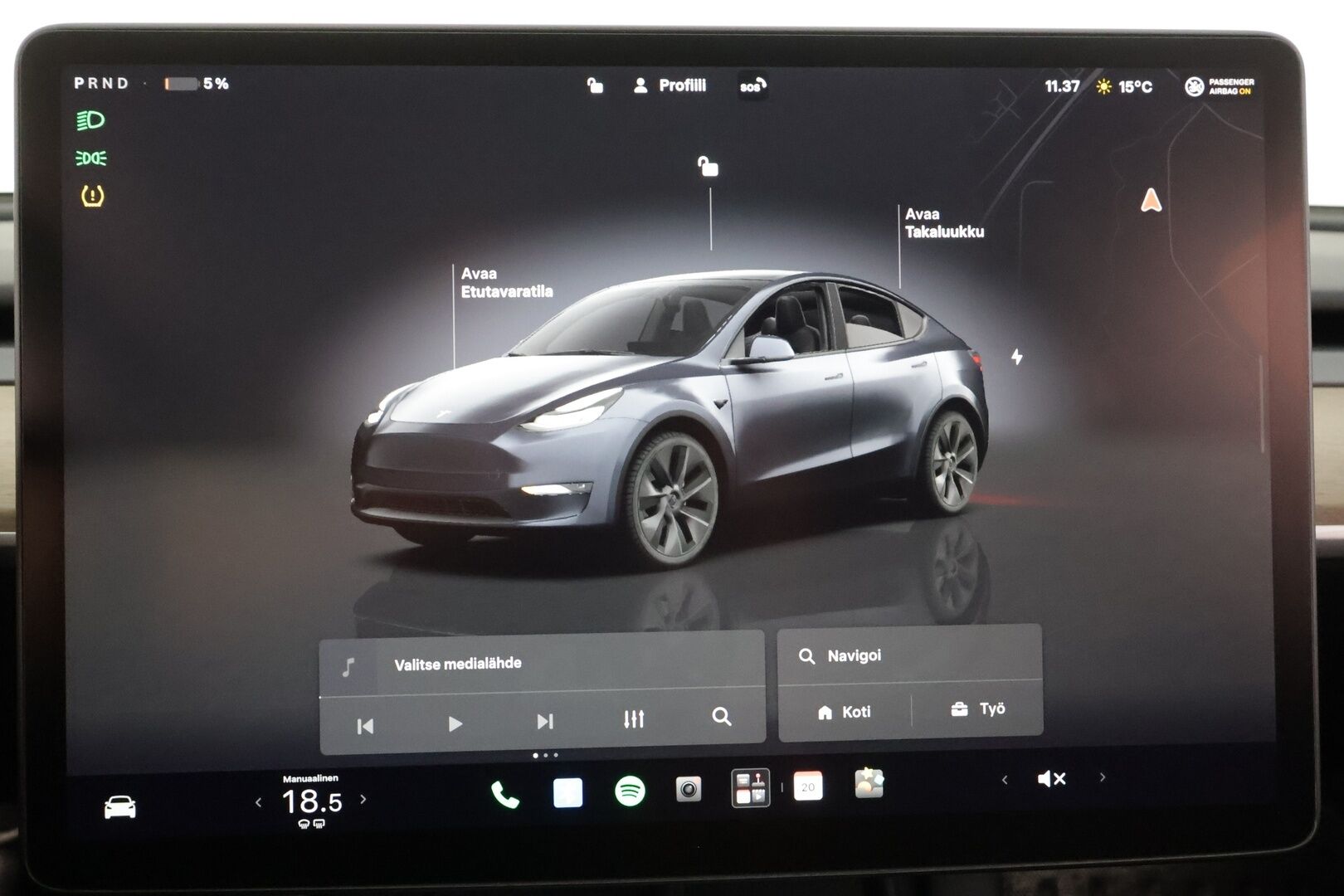 Tesla Model Y 2023 RWD - | ILP | ACC | Lasikatto | Matrix-LED | P.Kamera | Muistipenkki | Premium Audio | Navi | Kaistavahti | Keyless | 2x Latauskaapelit | Kahdet renkaat |