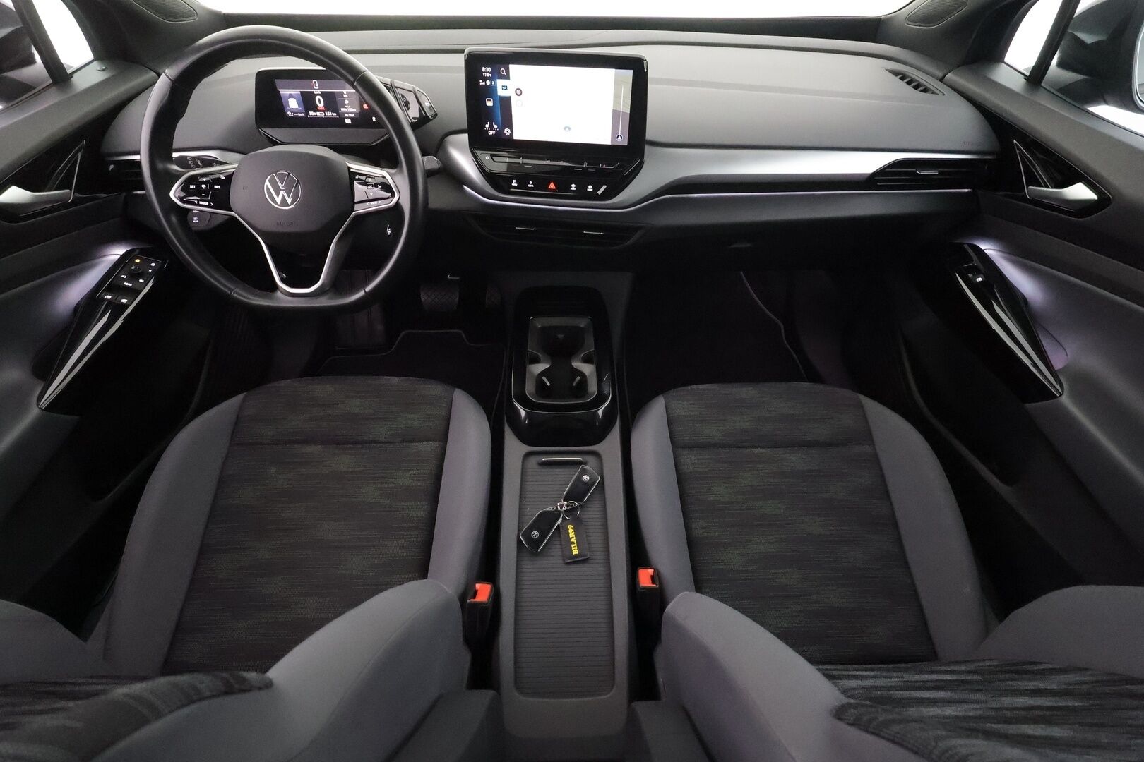 VOLKSWAGEN ID.4 2022 Pro Performance 150kW - | ACC | ILP | Lasikatto | IQ.Light | P.kamera | Lämm. ratti | Lämm. tuulilasi | Ambient light | Lane Assist | 2x renkaat vanteineen | Merkkihuollot | 