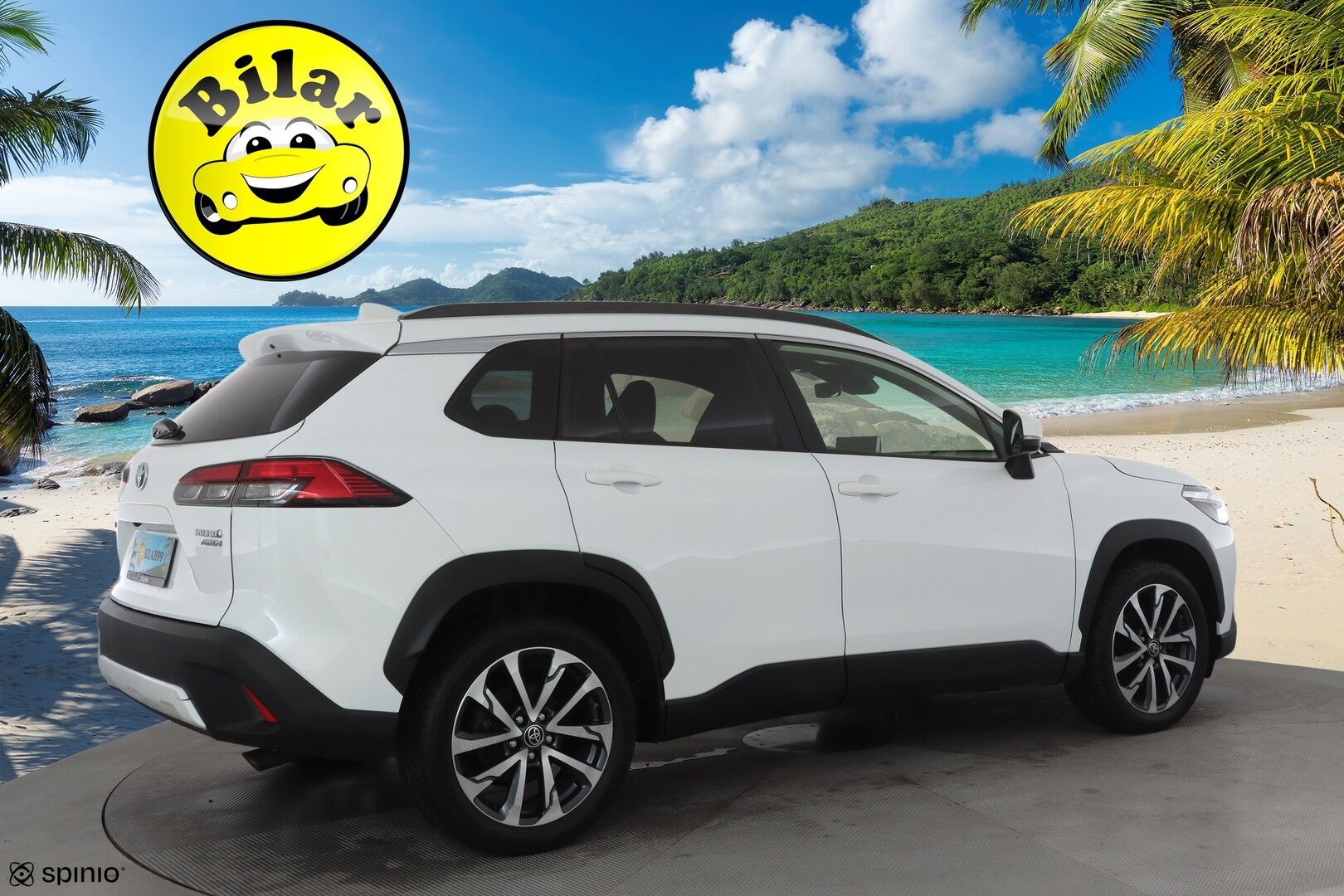 TOYOTA COROLLA CROSS 2023 2,0 AWD-i Style - | ACC | LED | P.kamera | Keyless | Navi | Apple & Android | LDA | PDA | RSA | Lämm. ratti | Digimittaristo | Aut. pitkät | 2x renkaat aluin | ALV |