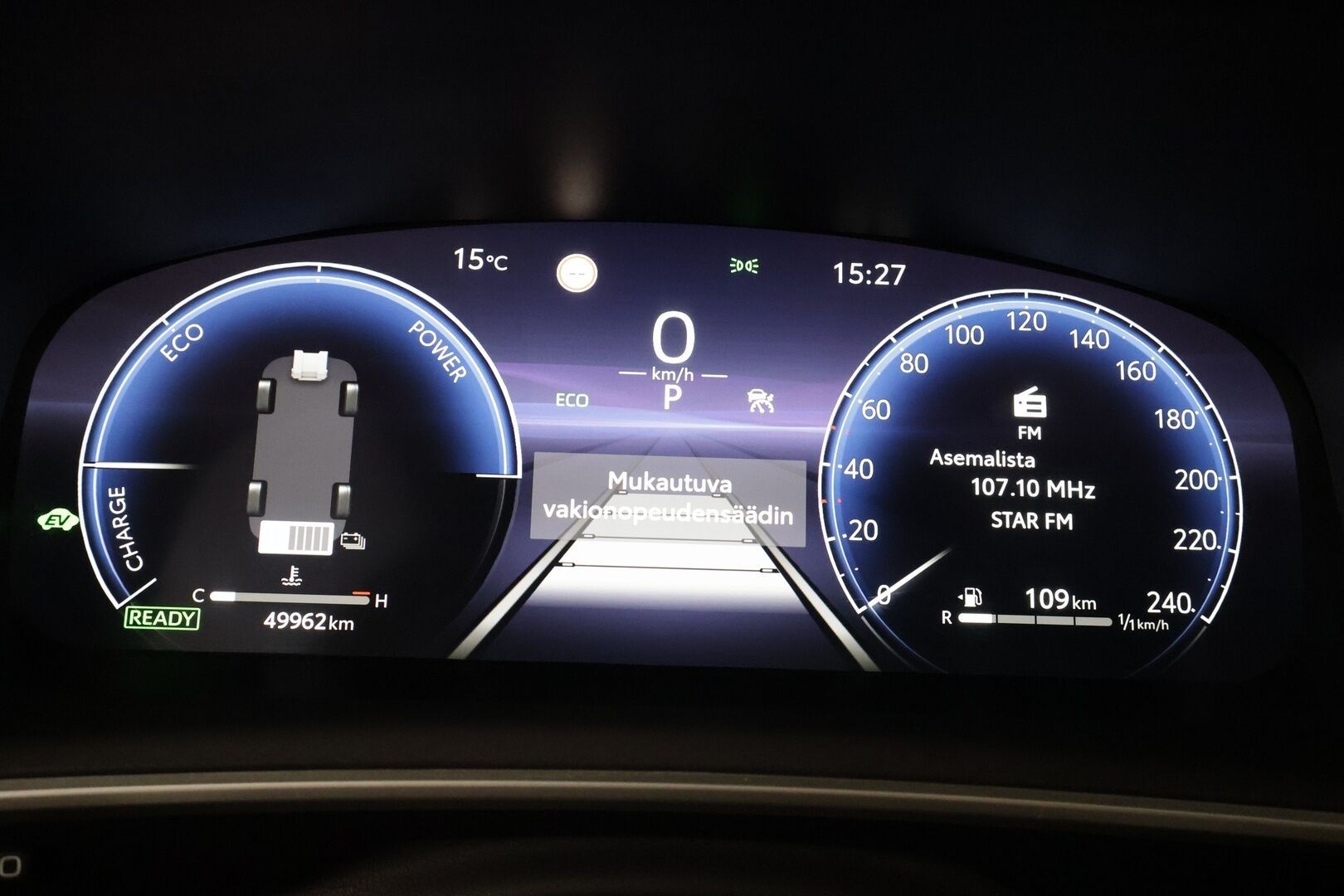 TOYOTA COROLLA CROSS 2023 2,0 AWD-i Style - | ACC | LED | P.kamera | Keyless | Navi | Apple & Android | LDA | PDA | RSA | Lämm. ratti | Digimittaristo | Aut. pitkät | 2x renkaat aluin | ALV |
