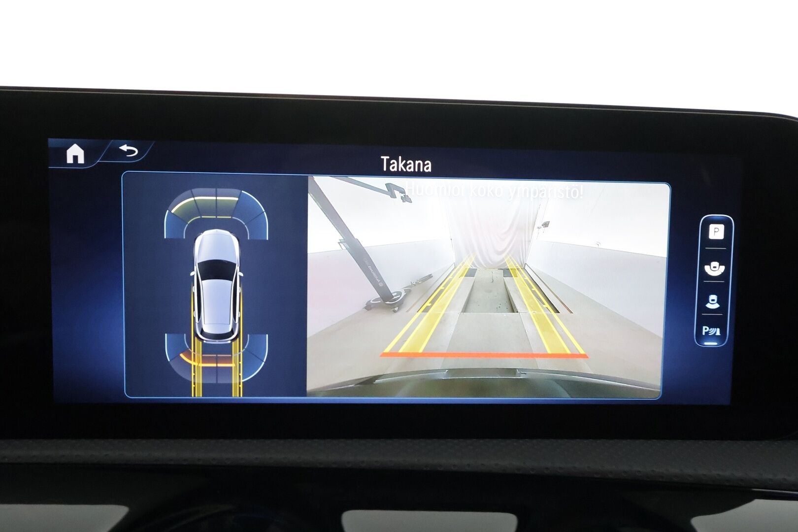 MERCEDES-BENZ A 2023 250 e A Business AMG - Facelift | Flatbottom  Widescreen | P.Kamera | LED-High Performance | Keyless | Kaistavahti | Navi | Ambient | Nahka-alcantara | Kahdet renkaat |