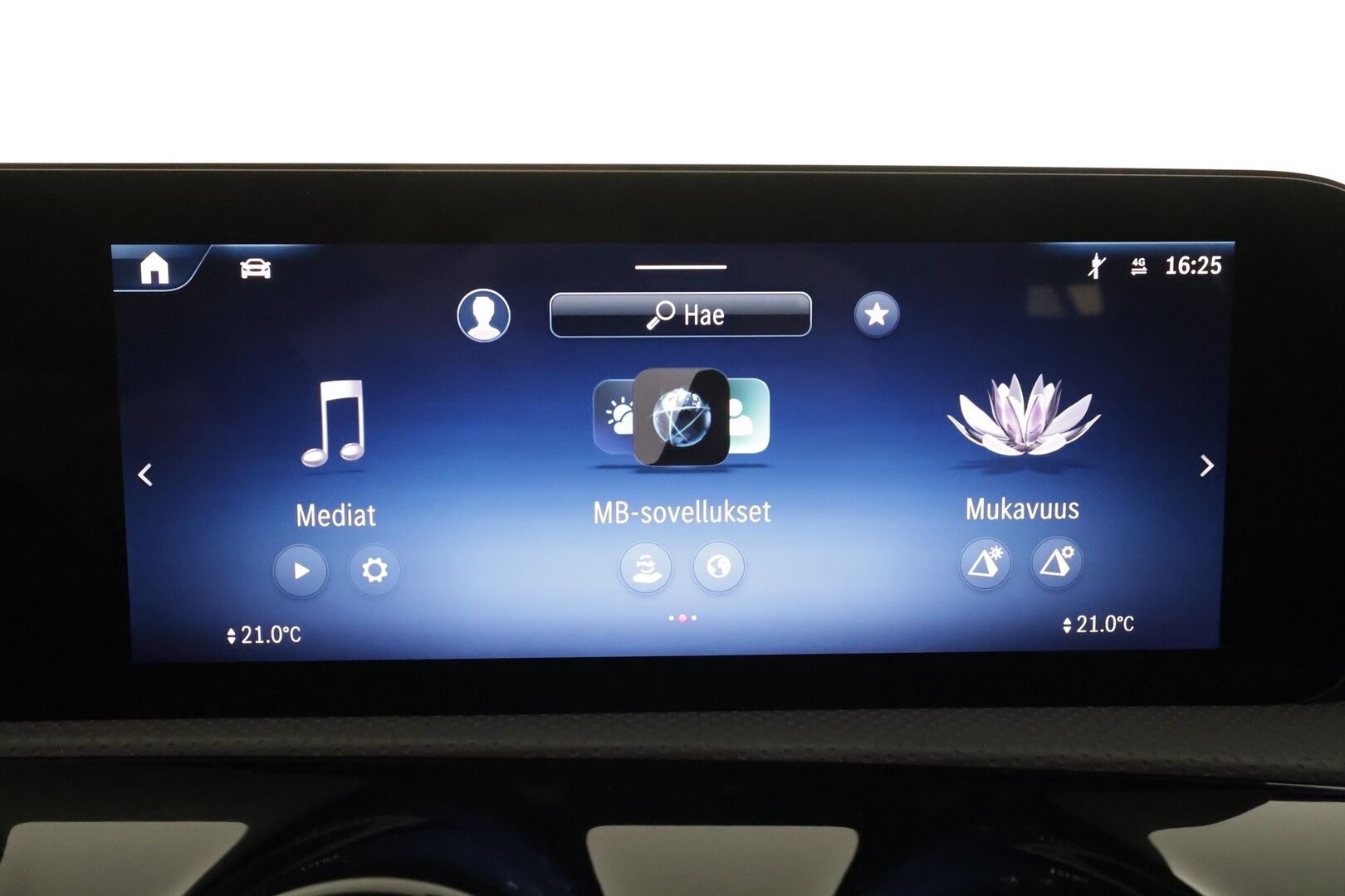 MERCEDES-BENZ A 2023 250 e A Business AMG - Facelift | Flatbottom  Widescreen | P.Kamera | LED-High Performance | Keyless | Kaistavahti | Navi | Ambient | Nahka-alcantara | Kahdet renkaat |