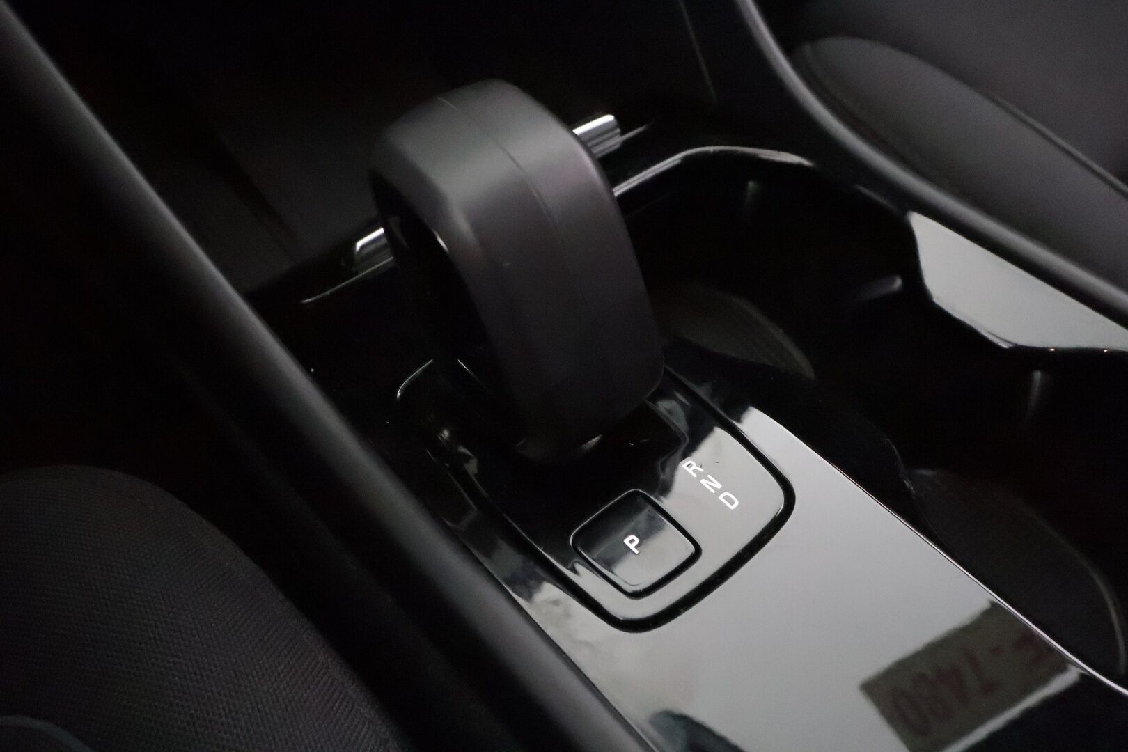 Volvo XC40 2023 Recharge Single Motor Ultimate - | ACC | ILP | Koukku | Harman/kardon | Panorama | 360° | Muistipenkki | Sporttipenkit sähköllä | BLIS | Pilot Assist | 2x renkaat aluin | Merkkihuollot |  