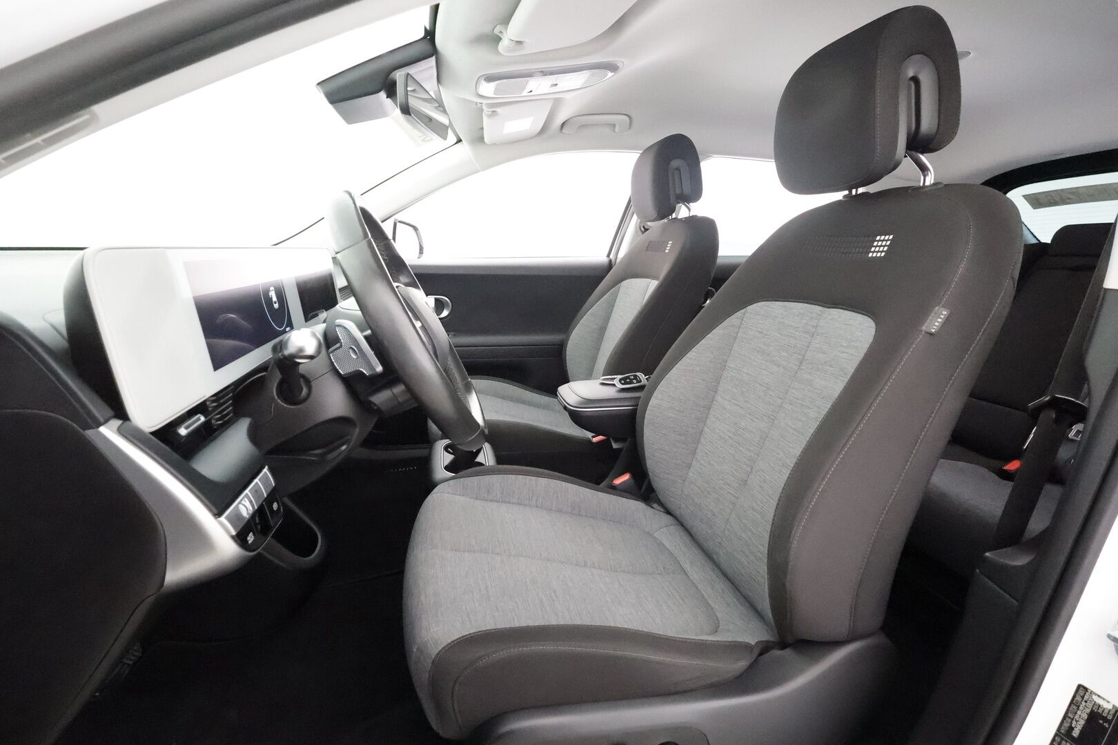 HYUNDAI IONIQ 5 2022 Dynamiq Elektro 58 kWh 125 kW RWD - | ACC | ILP | Sähköpenkki | HDA | BSM | CTA | P.kamera ja tutkat | Keyless | Apple & Android | LED | Sähk. takaluukku | Merkkihuollot |