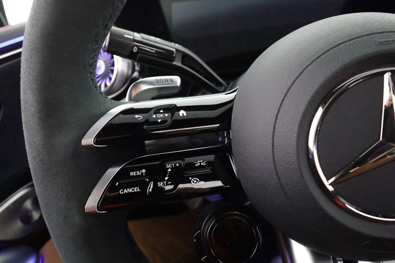 MERCEDES-BENZ EQE 2025 43 AMG - | ILP | Burmester | Nelipyöräohjaus | Panorama | Distronic | Hierovat&Ilmastoidut Comfort-penkit Muistilla | 360 | Hypescreen | Digital-LED | HUD | Airmatic DC | Keyless | 2x Latauskaapelit | 