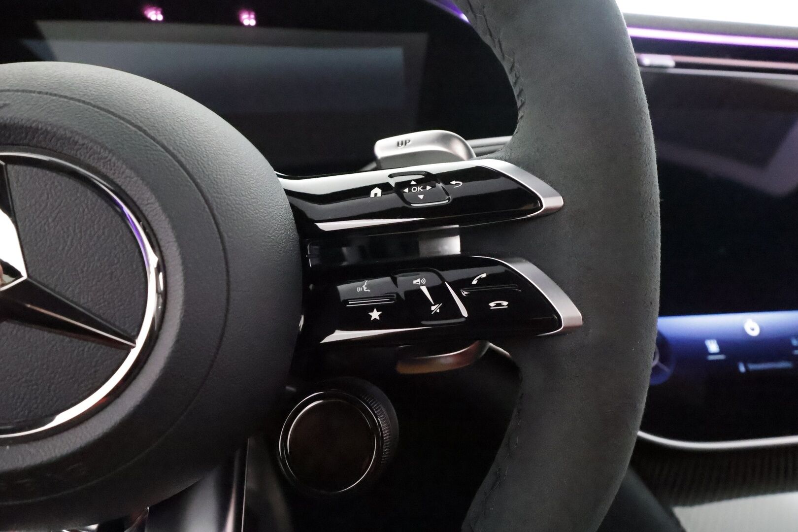 MERCEDES-BENZ EQE 2025 43 AMG - | ILP | Burmester | Nelipyöräohjaus | Panorama | Distronic | Hierovat&Ilmastoidut Comfort-penkit Muistilla | 360 | Hypescreen | Digital-LED | HUD | Airmatic DC | Keyless | 2x Latauskaapelit | 