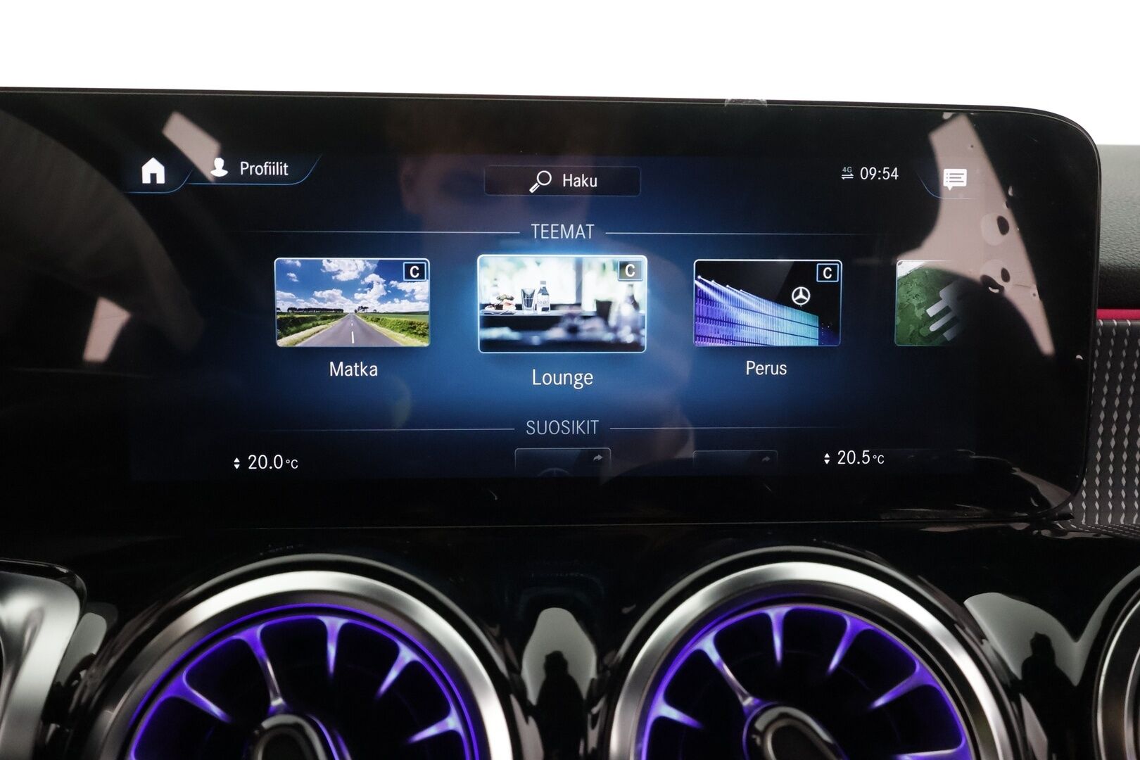 MERCEDES-BENZ EQB 2023 300 4Matic  - | Distronic | ILP | Widescreen | Ambient Light | Lane Assist | BSM | Navi | P.kamera ja tutkat | 2x renkaat aluin | Merkkihuollot | ALV | 