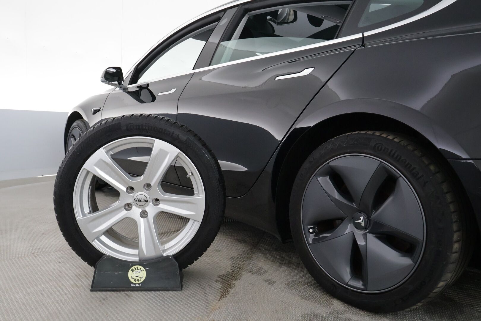 Tesla Model 3 2020 Standard Range Plus - | Lasikatto | ACC | LED | P.Kamera | Muistipenkki | Premium Speakers | Kaistavahti | Navi | Keyless | Kahdet renkaat |