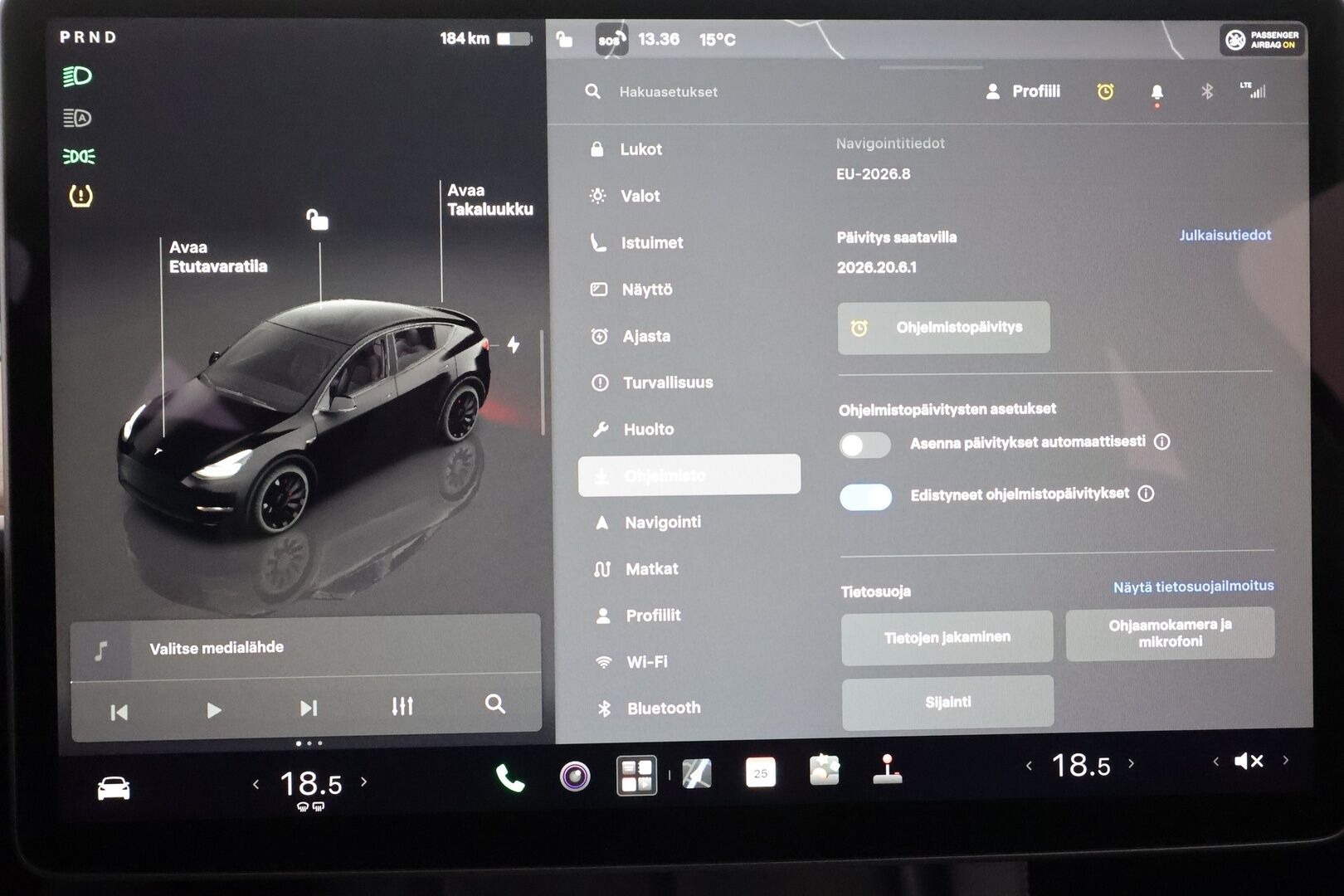 Tesla Model Y 2023 Performance - | Koukku | ILP | Lasikatto | ACC | Matrix-LED | P.Kamera | Muistipenkki | Premium Audio | Navi | Kaistavahti | Keyless | 2x Latauskaapelit |