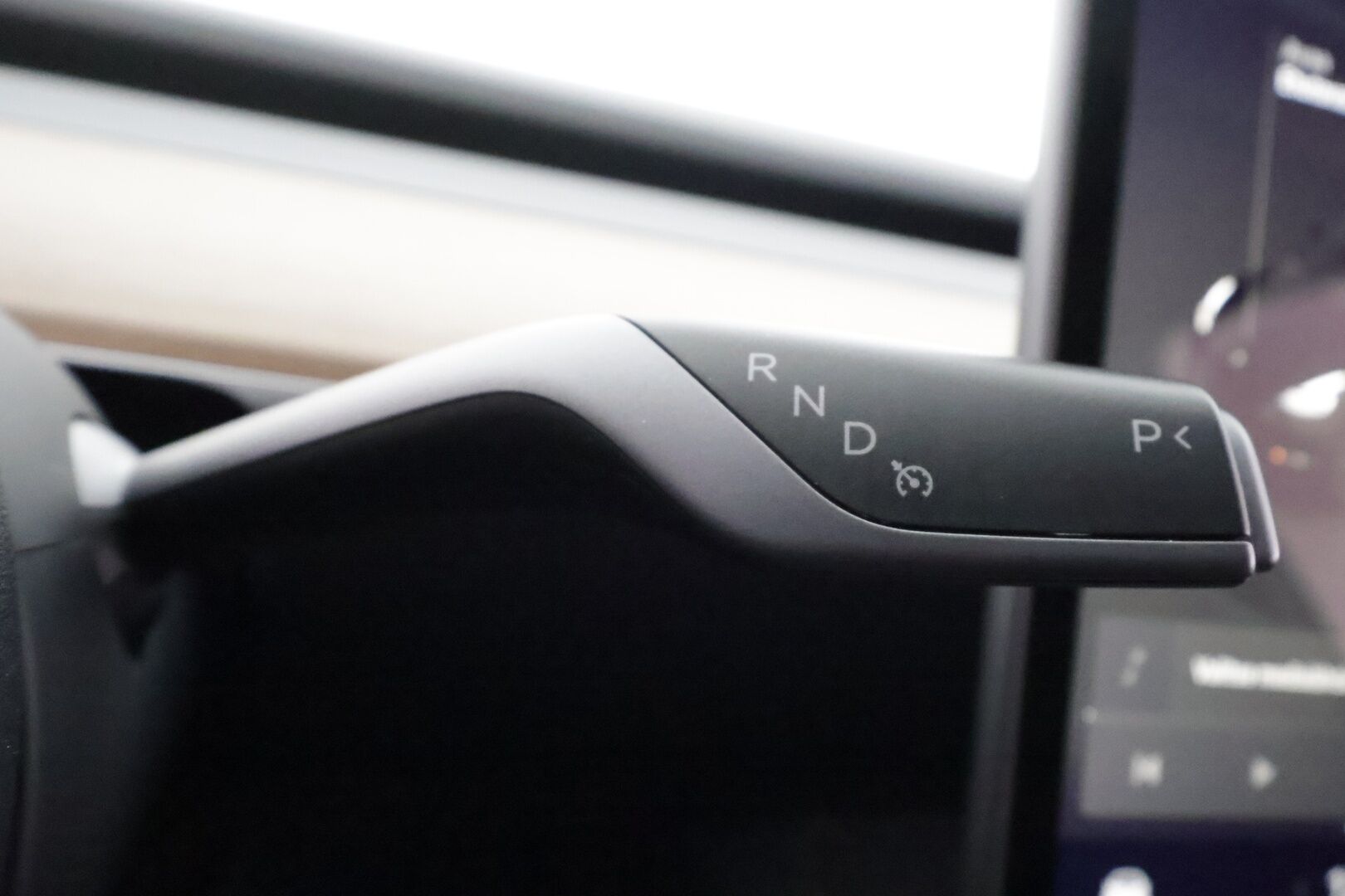 Tesla Model Y 2023 Performance - | Koukku | ILP | Lasikatto | ACC | Matrix-LED | P.Kamera | Muistipenkki | Premium Audio | Navi | Kaistavahti | Keyless | 2x Latauskaapelit |