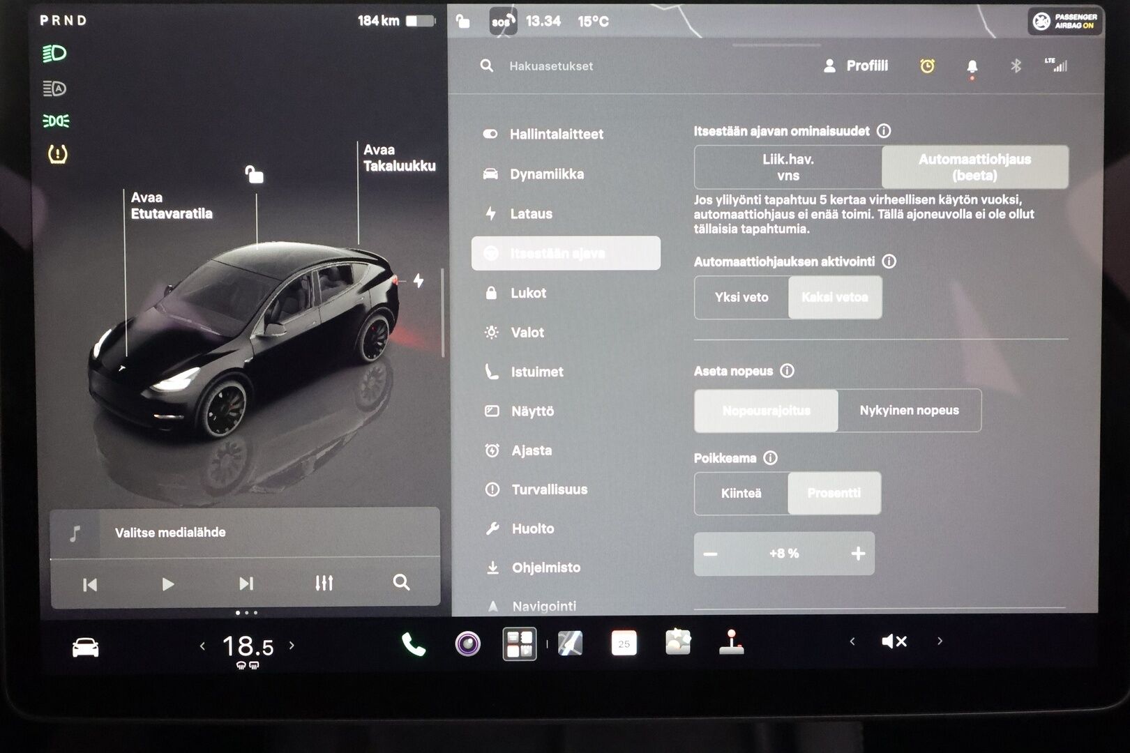 Tesla Model Y 2023 Performance - | Koukku | ILP | Lasikatto | ACC | Matrix-LED | P.Kamera | Muistipenkki | Premium Audio | Navi | Kaistavahti | Keyless | 2x Latauskaapelit |