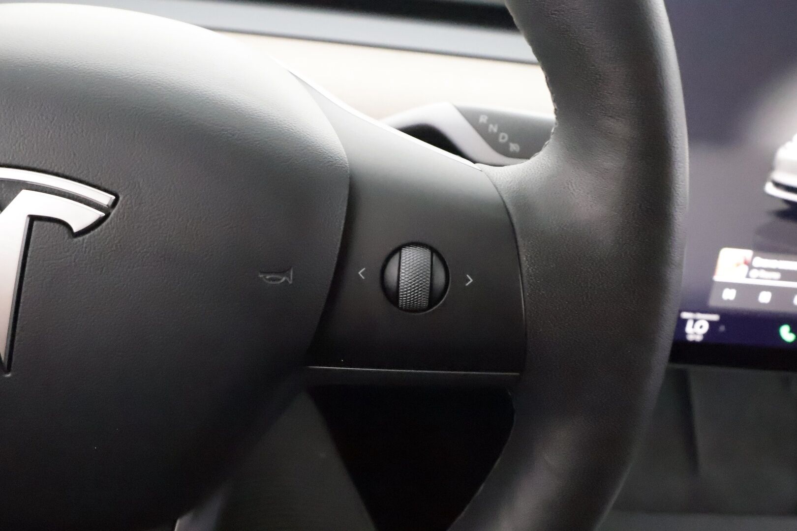 Tesla Model 3 2023 RWD - | ILP | ACC | Lasikatto | Matrix-LED | P.Kamera | Muistipenkki | Premium Speakers | Navi | Kaistavahti | Keyless |