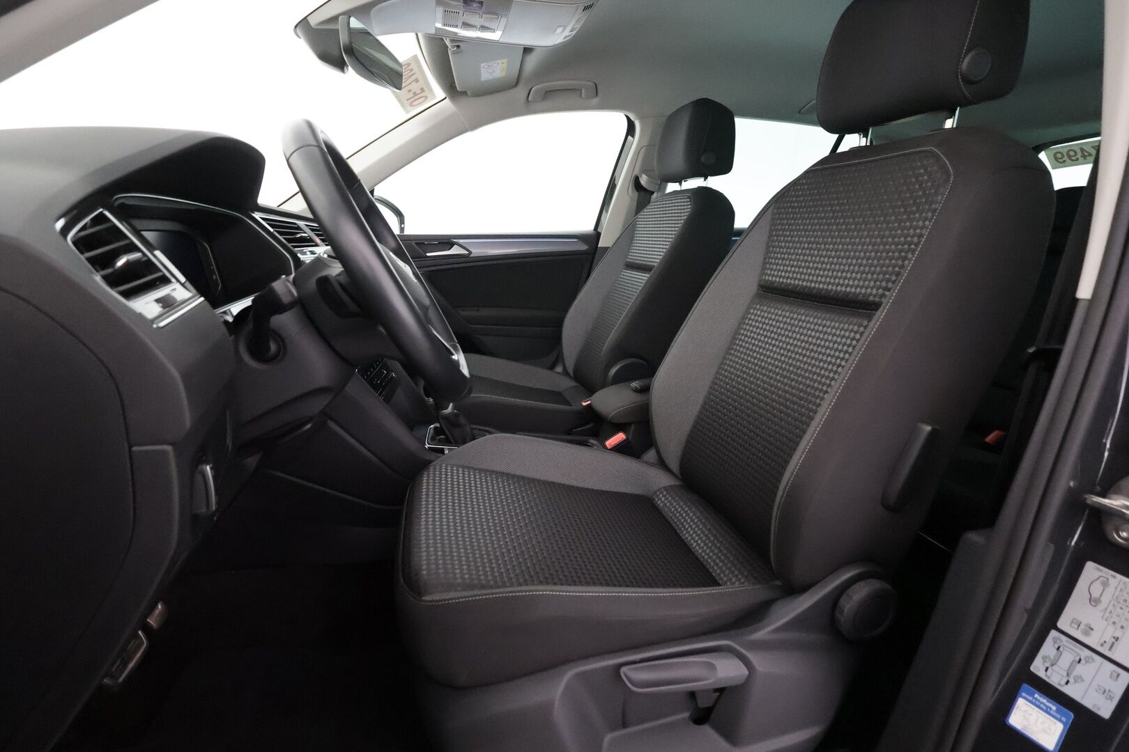 VOLKSWAGEN TIGUAN 2023 1.4TSI eHybrid 180kW DSG - | ACC | Koukku | 360° kamera | Digimittaristo | IQ.Light | Lane Assist | Apple & Android | Lämm. ratti | Sähk. takaluukku | Merkkihuollot |   